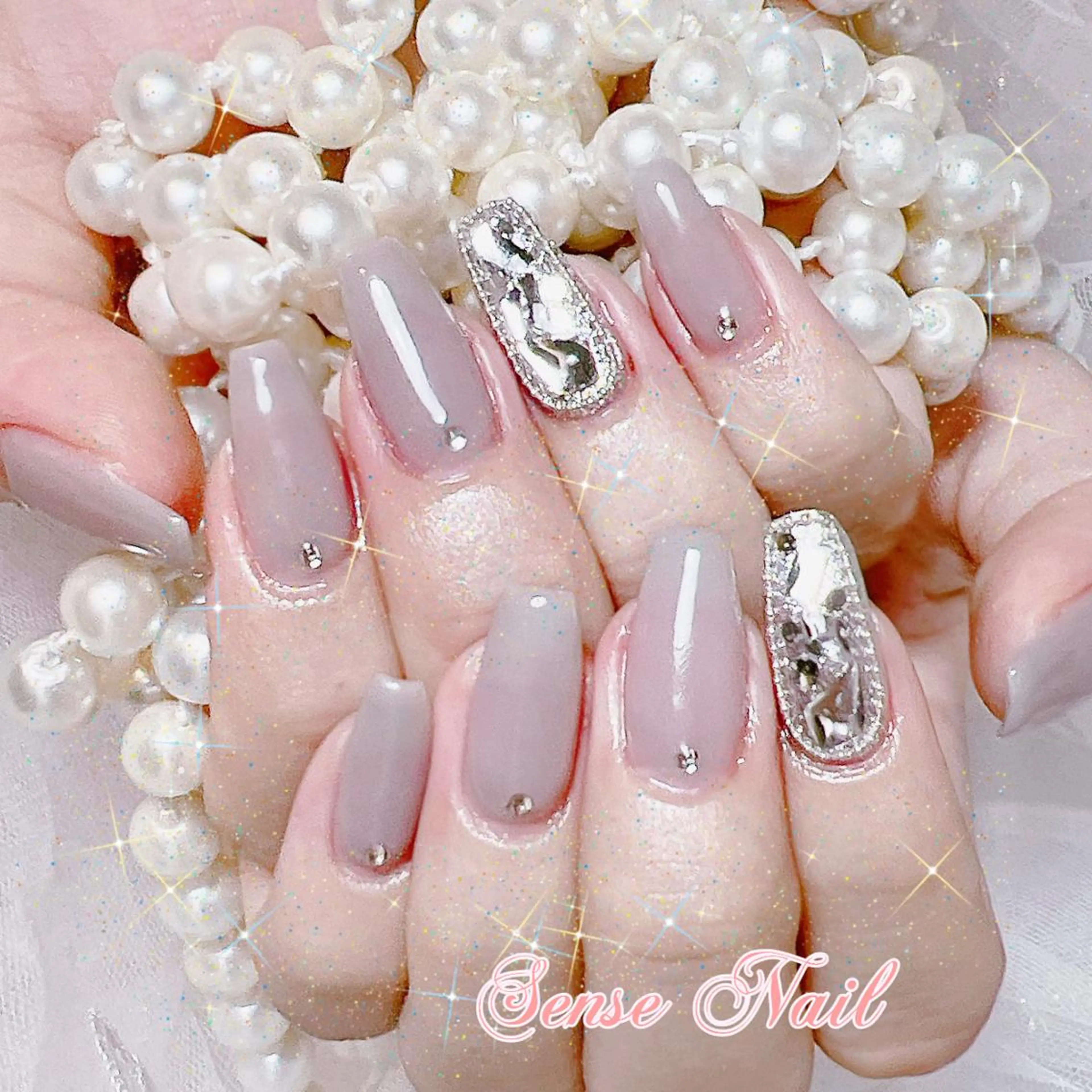 ネイル ストーンネイル ハンドネイル ハンドケア 🍓Silk Eleganceのネイルデザイン