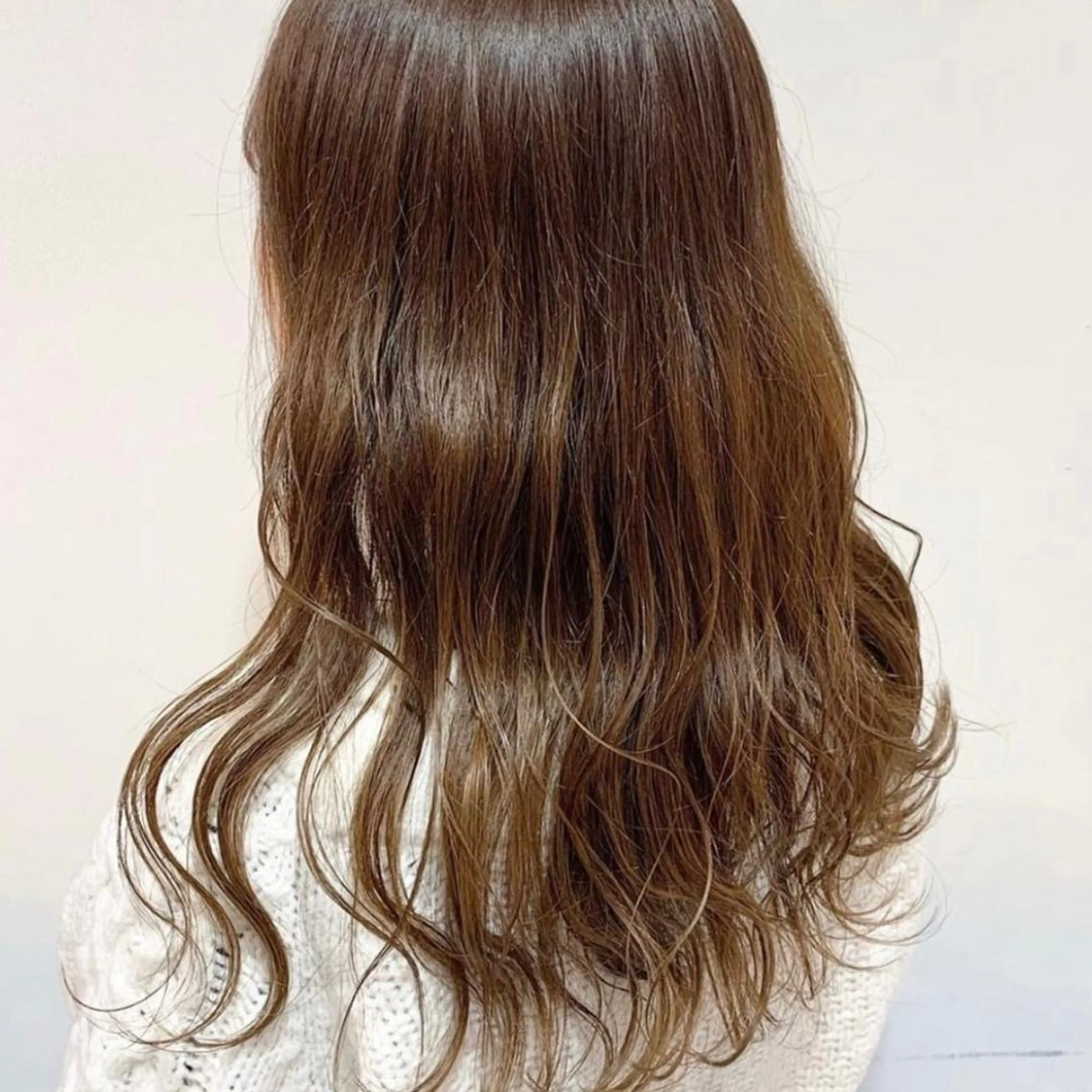 セミロング カラー ヘアカラー トリートメント 酒井 里穂のヘアスタイル