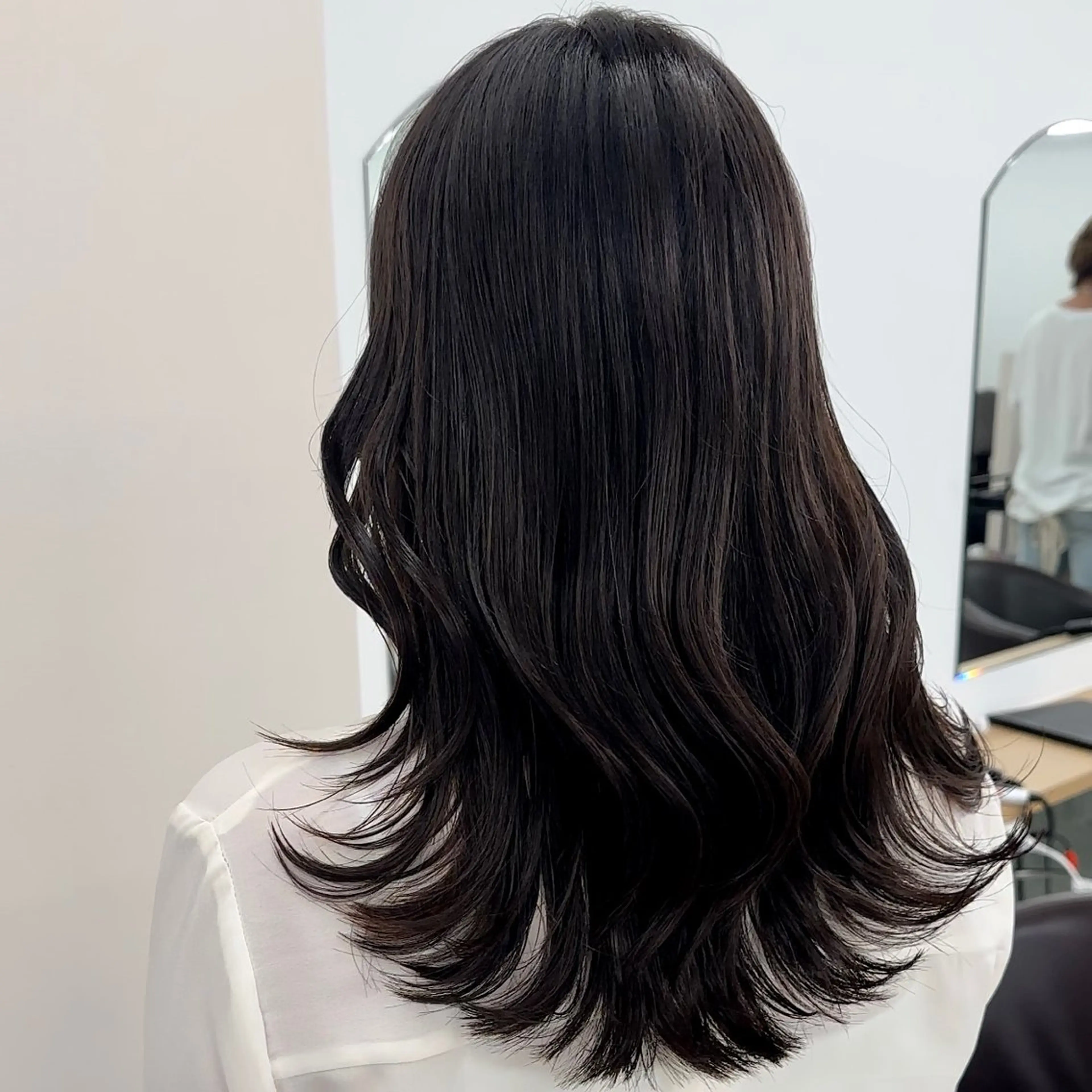 ミディアム カラー カット ヘアカラー トリートメント ブリーチなし/レイヤ ー特化🌈Tommyのヘアスタイル