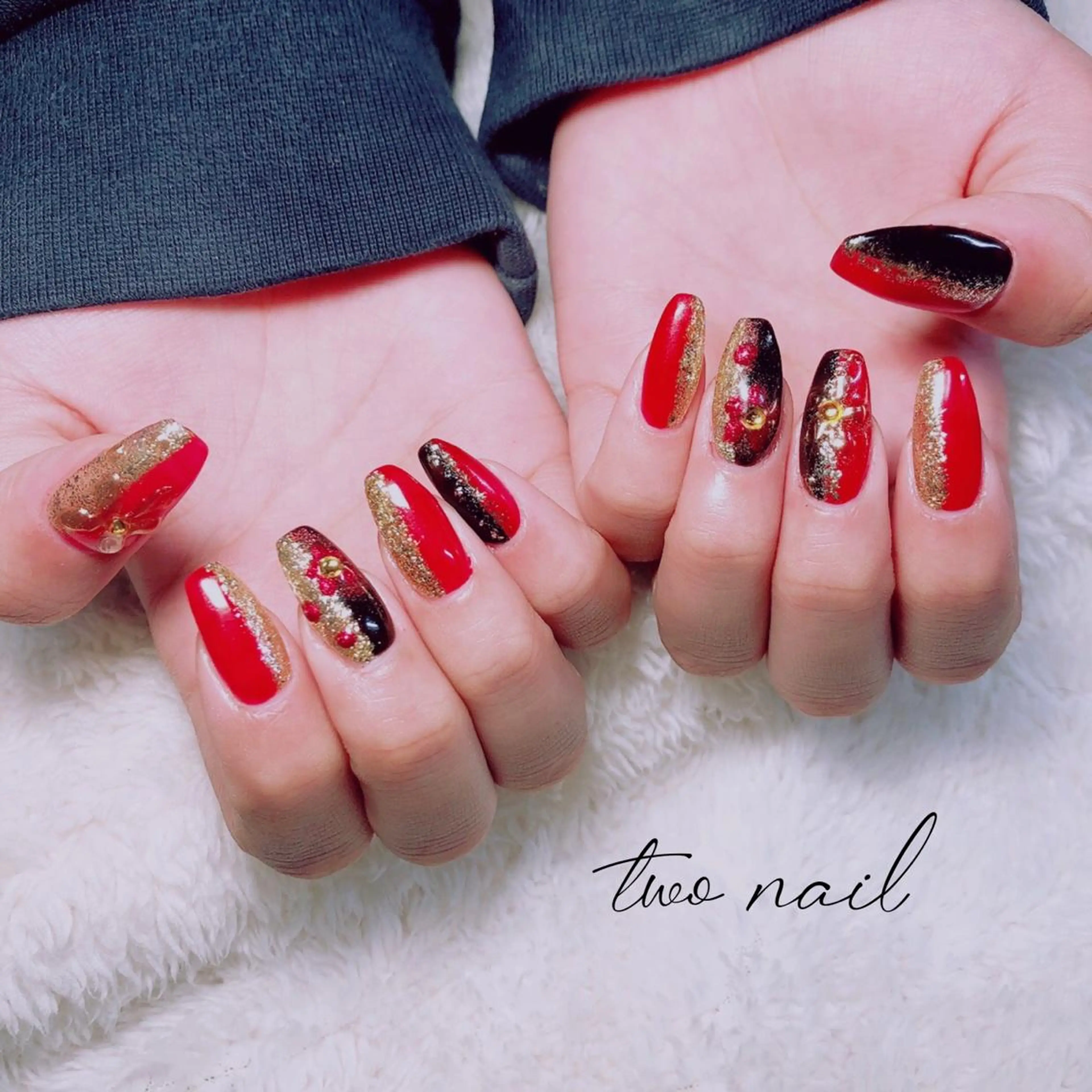 ネイル アートネイル 成人式 フットネイル ハート ニュアンスネイル two nailのネイルデザイン