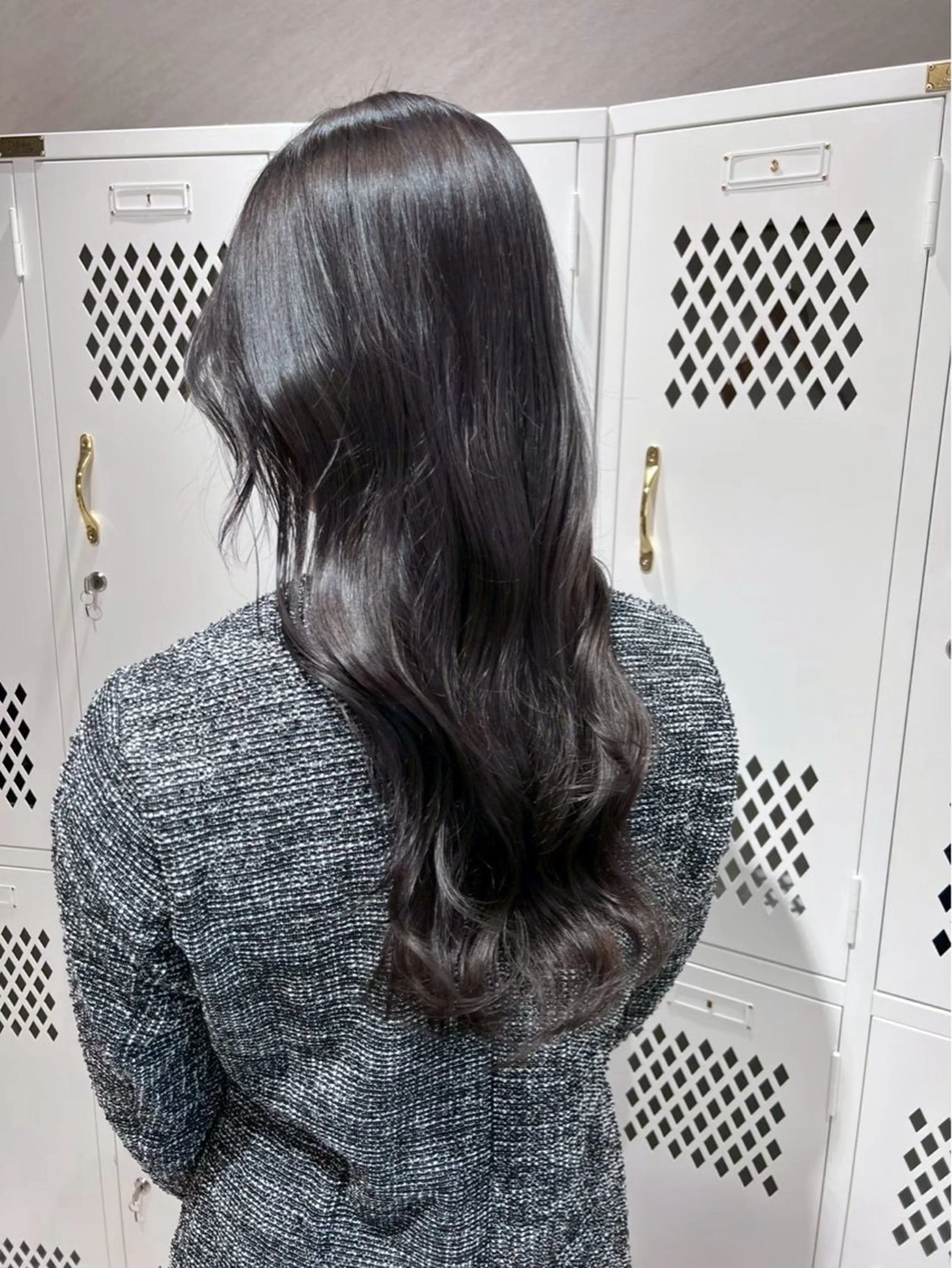 ロング ヘアカラー ✨垢抜けカラー/シ ャドウ毛流れパーマ✨のヘアスタイル