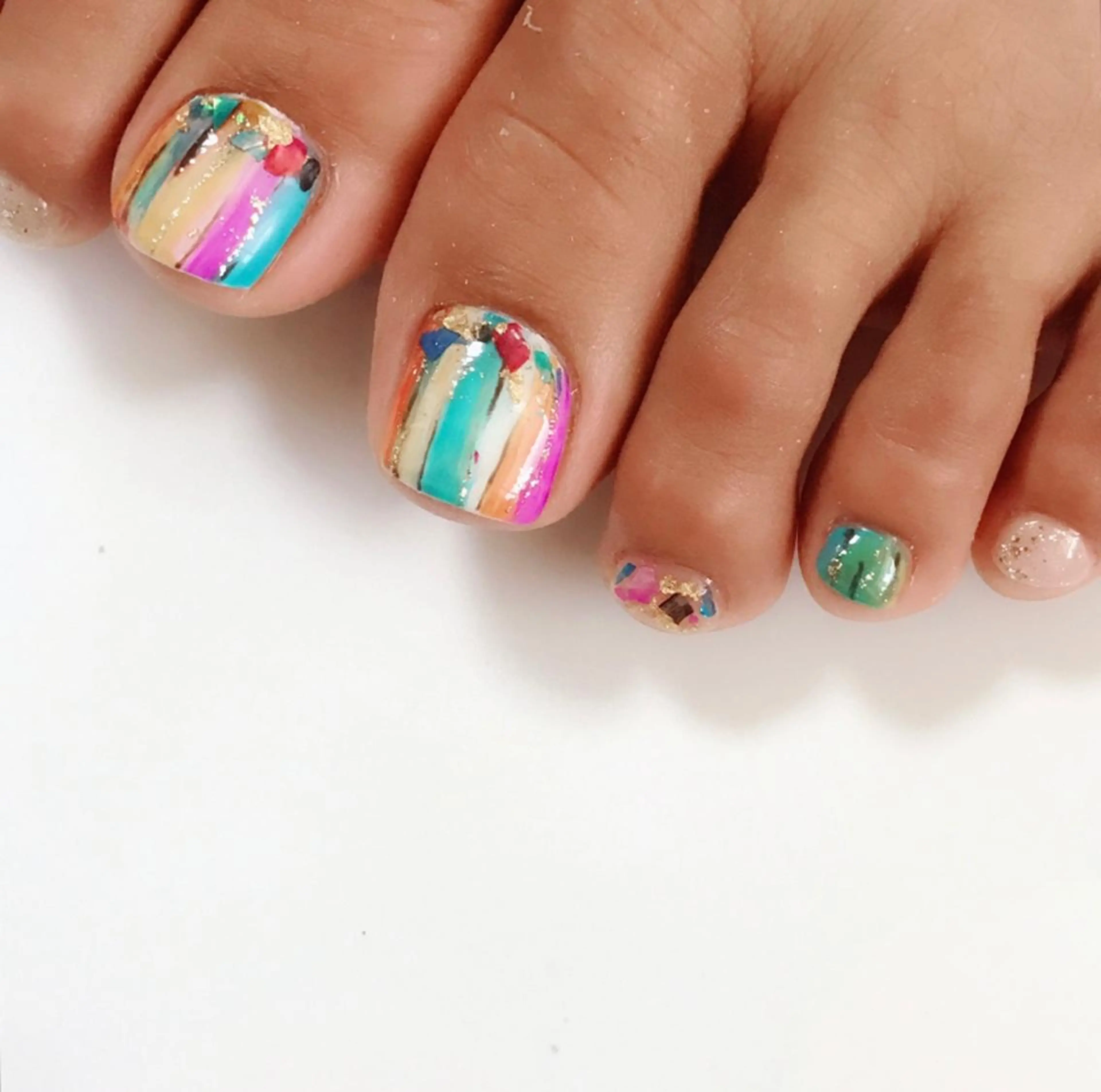 ネイル フットネイル フットネイル 《カメレオン》 西田美輝のヘアスタイル