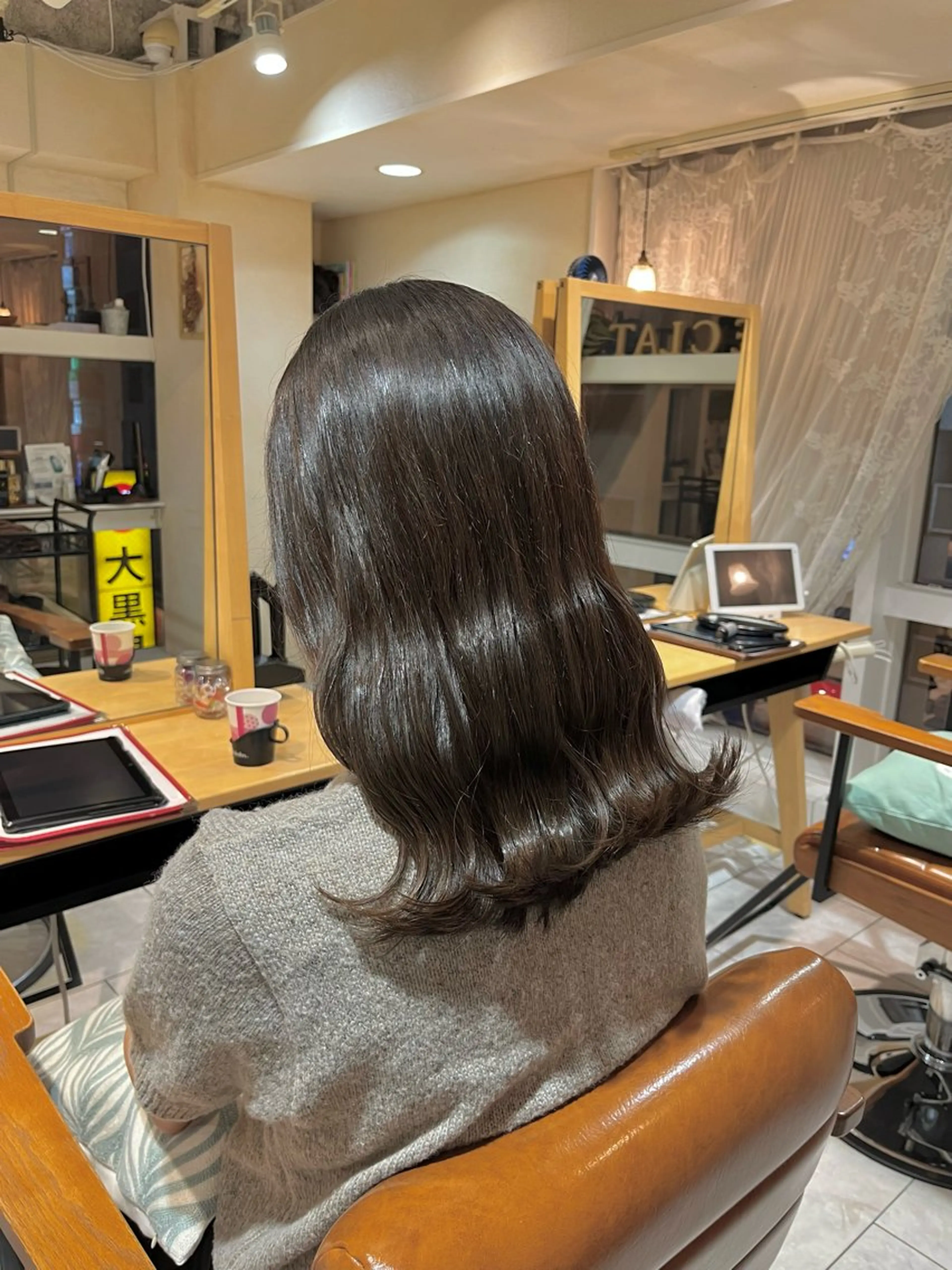 カラー 清水 菜花のヘアスタイル