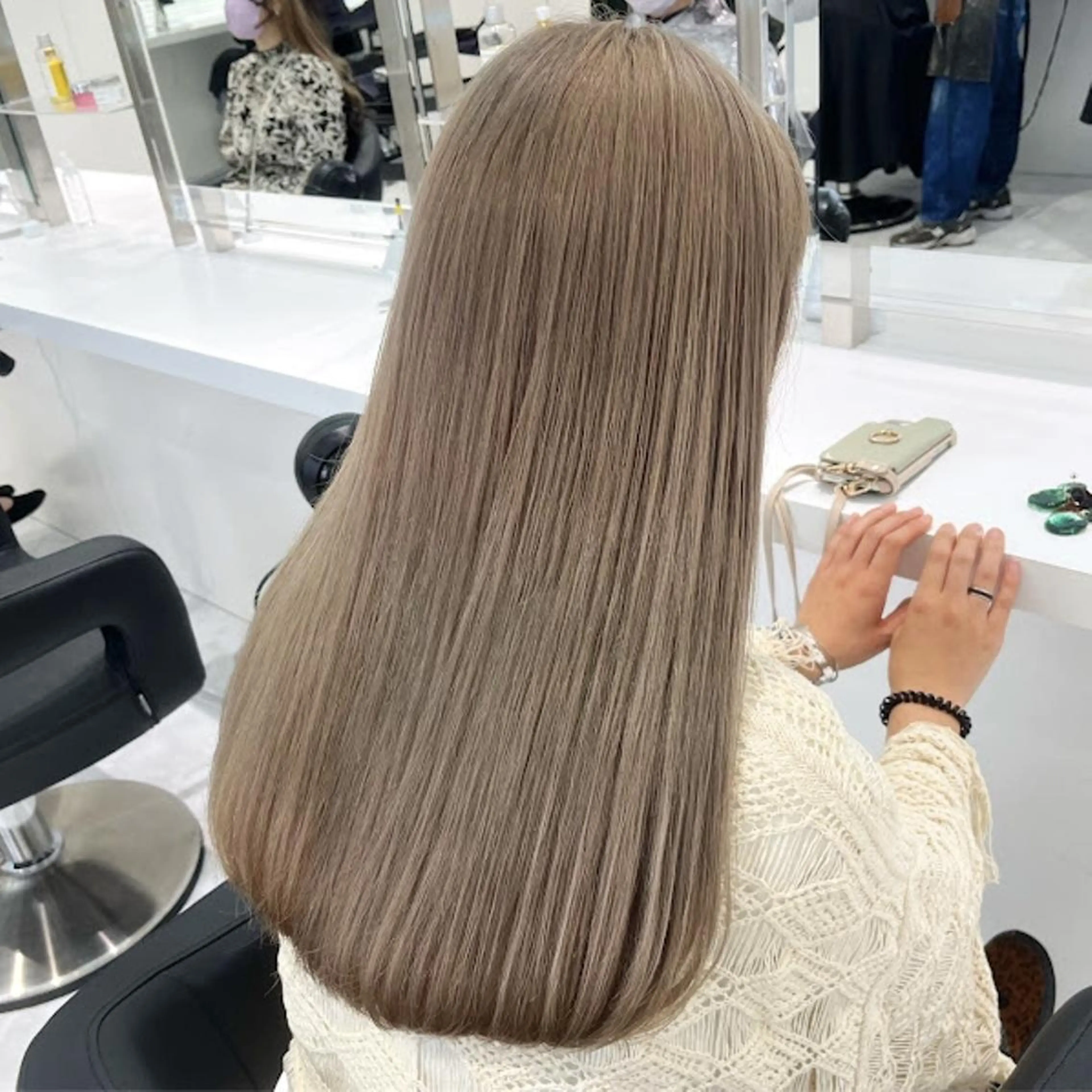 カラー 🪞THEATER 表参道店🩰のヘアスタイル