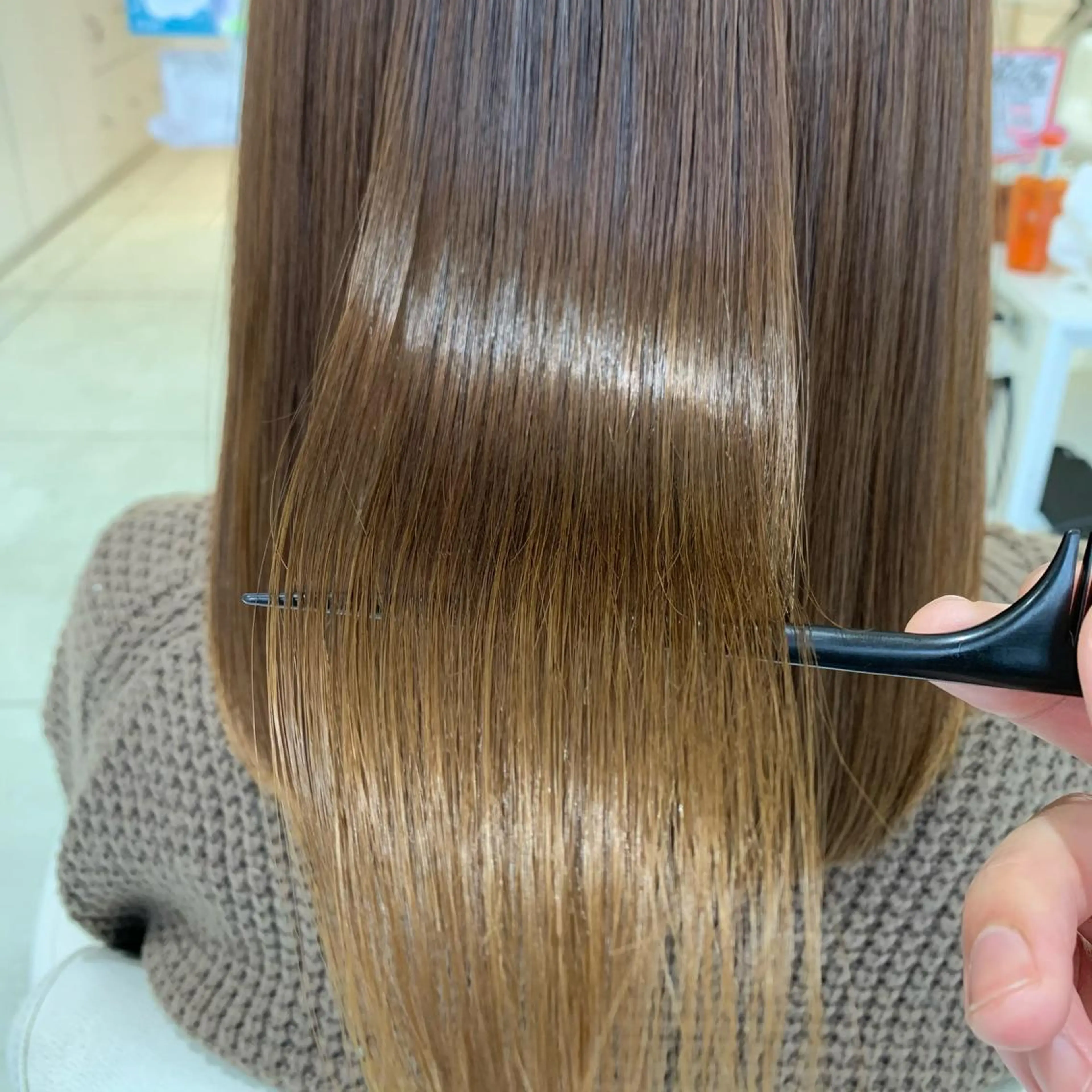 ミディアム デザインカラー、艶髪 大塚　耕平のヘアスタイル