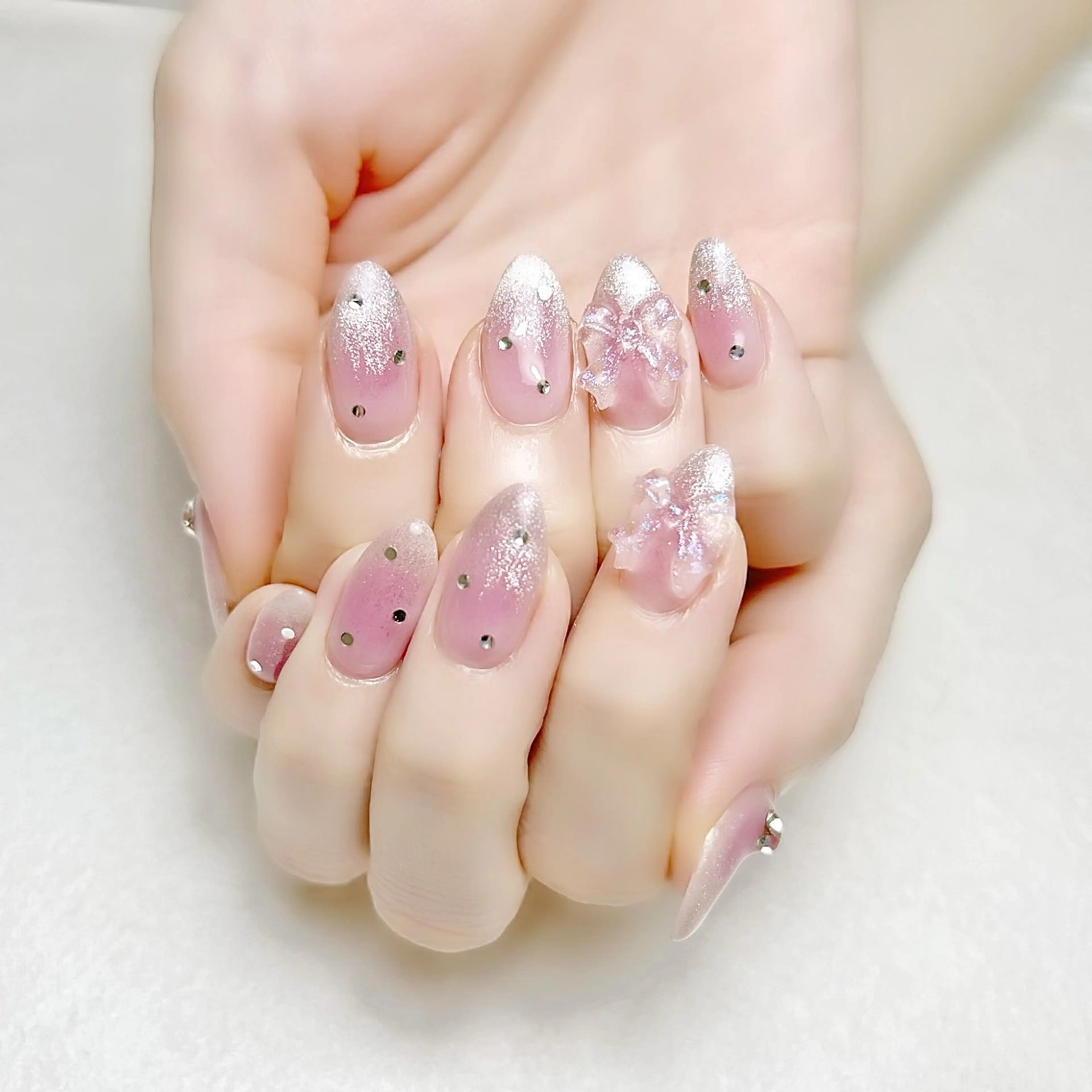 ネイル チークネイル マグネットネイル ピンク リボン ワンホンネイル rouse nail RISATOのネイルデザイン