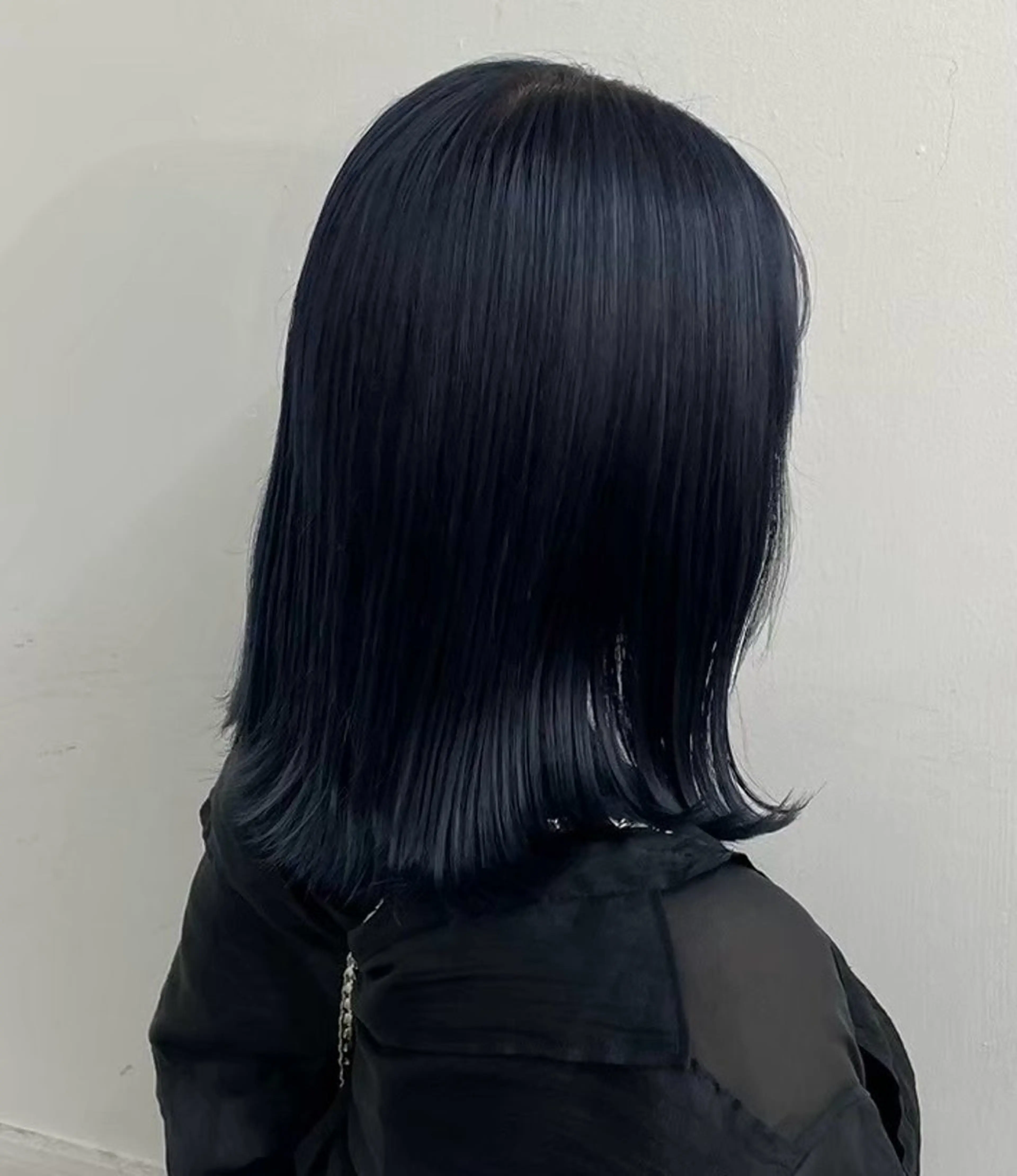 ☆平日1日様限定☆艶ブルーブラックカラー🖤➕アイロンorコテ巻き仕上げ✨️の写真