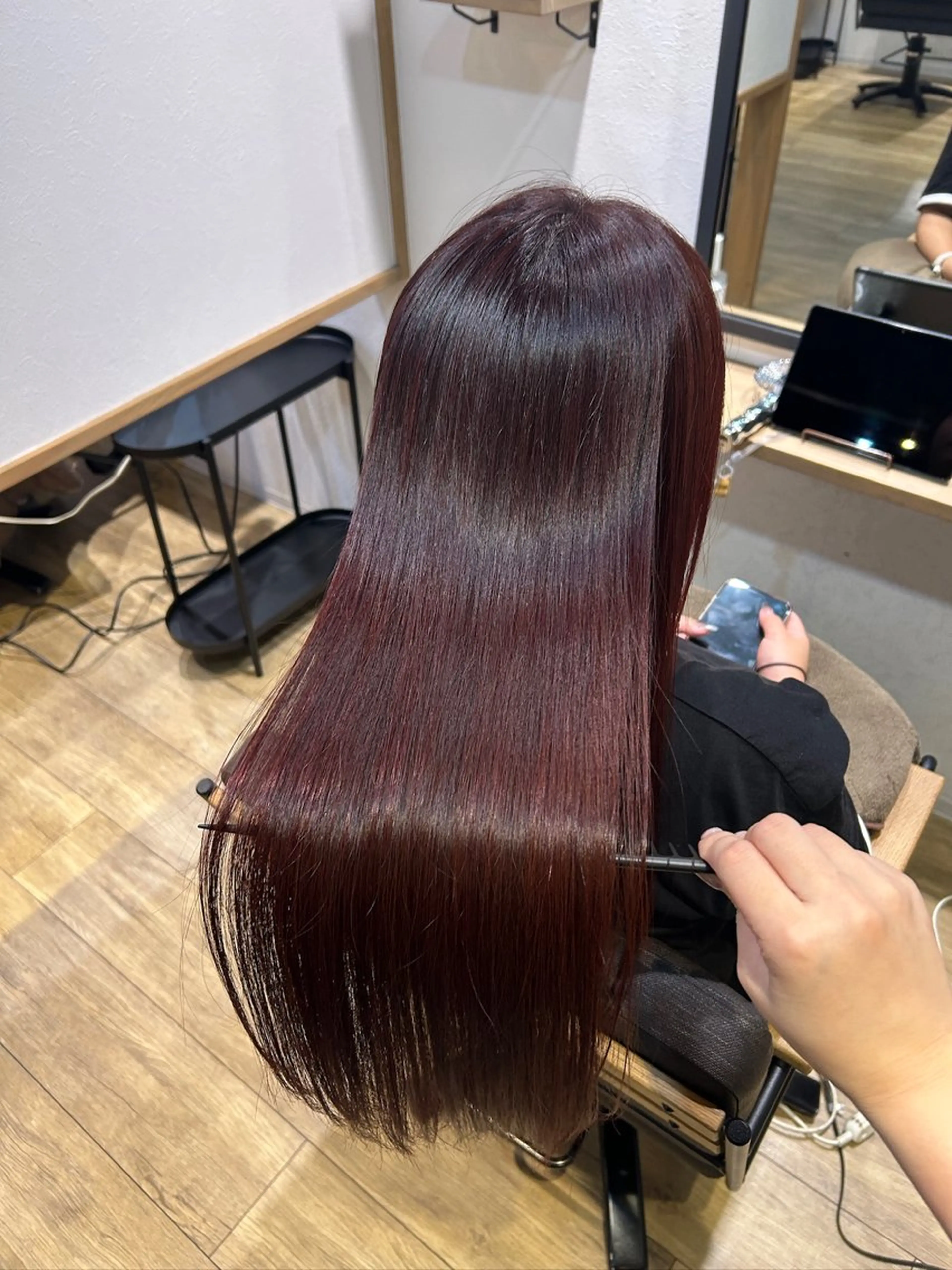 【minimo限定】《髪質改善カラー》ダメージをおさえながら色味を入れるので、触りたくなるようなうるうるツヤ髪に🤎の写真