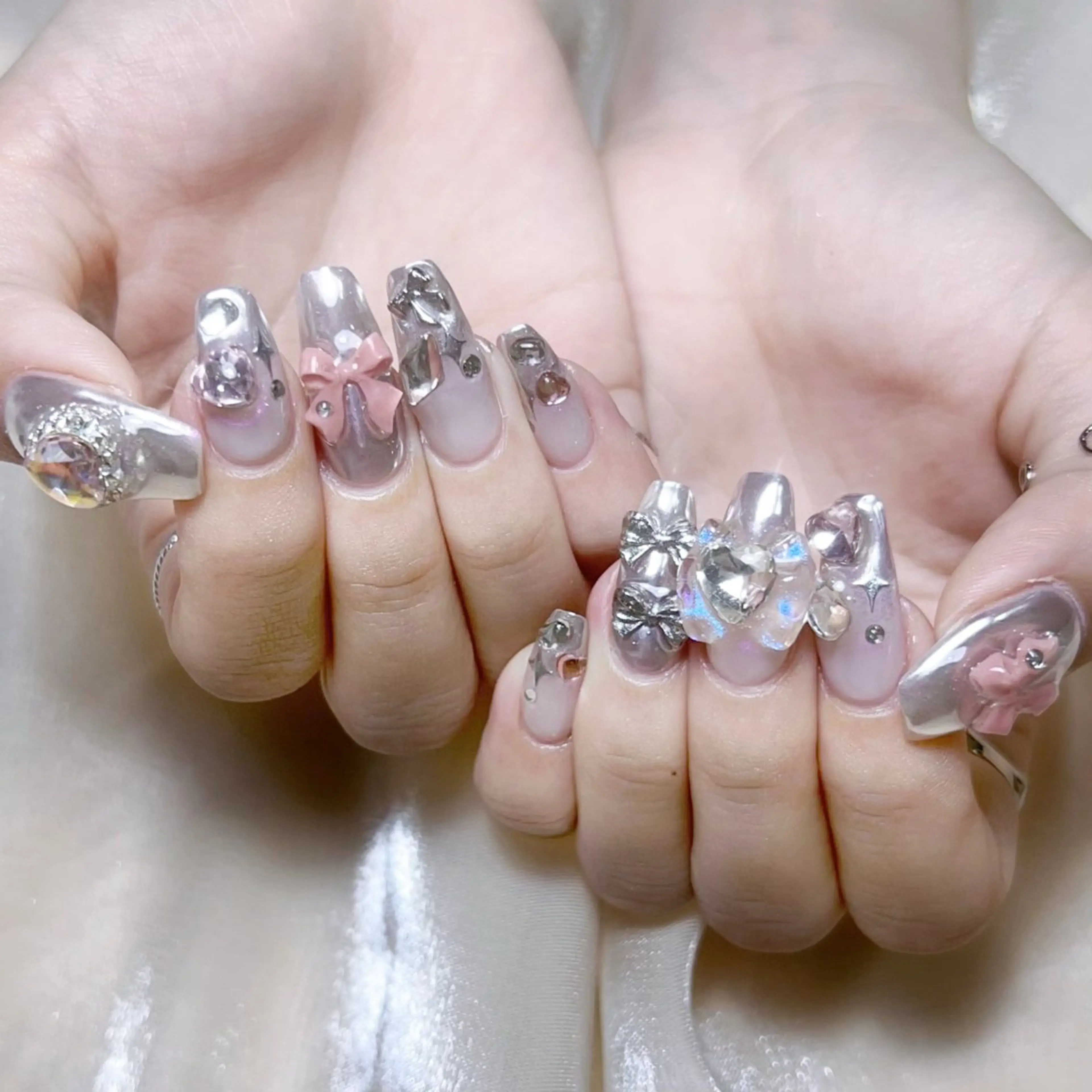 メンズ ネイル メンズ韓国風 アートネイル オーロラネイル ガーリー キラキラネイル ハンドネイル Nail salon 木にいるのネイルデザイン