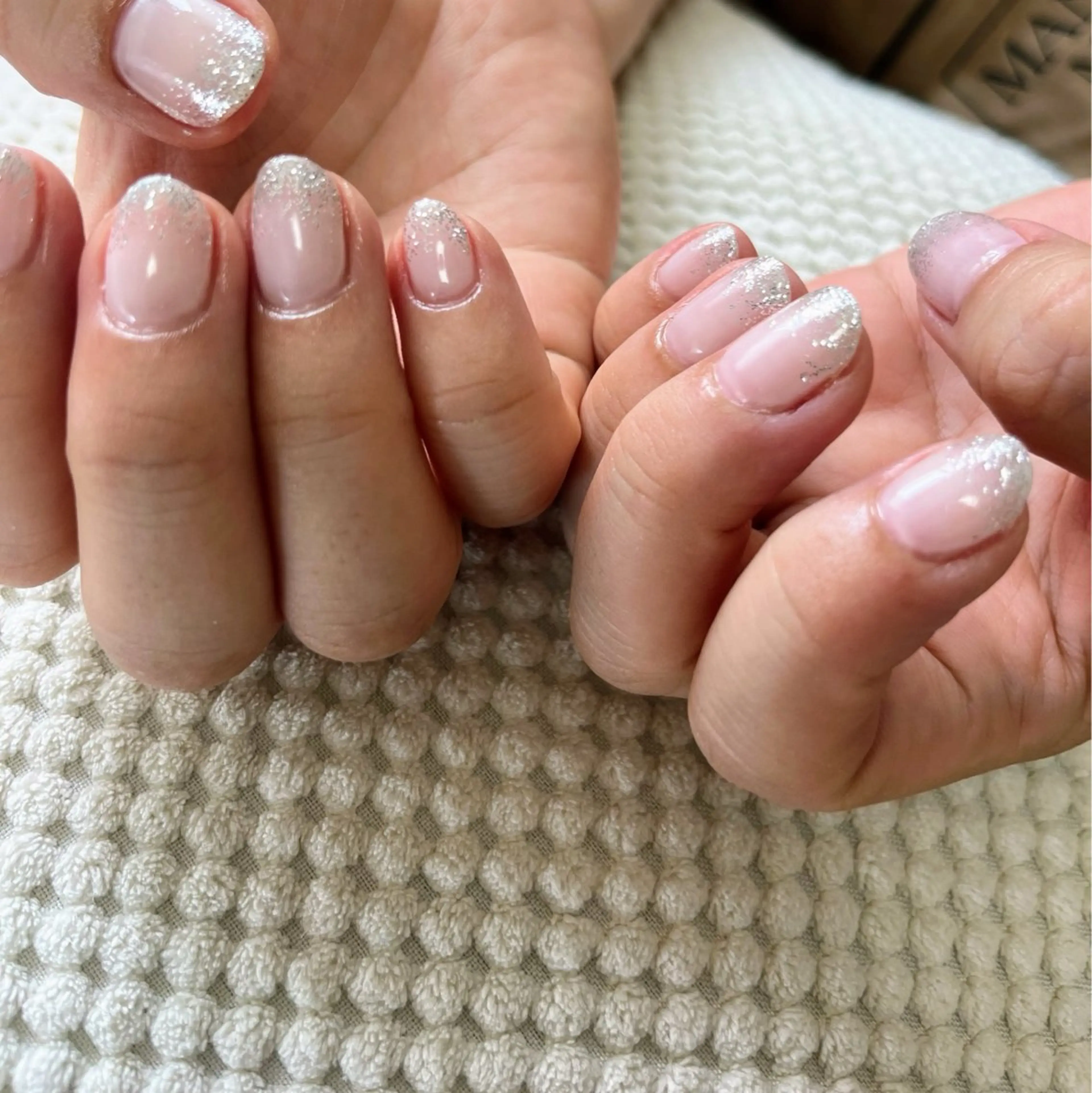 ネイル ジェルネイル ラメ(グリッター) ワンカラーネイル シルバー ハンドネイル tamu nail 　金町のネイルデザイン