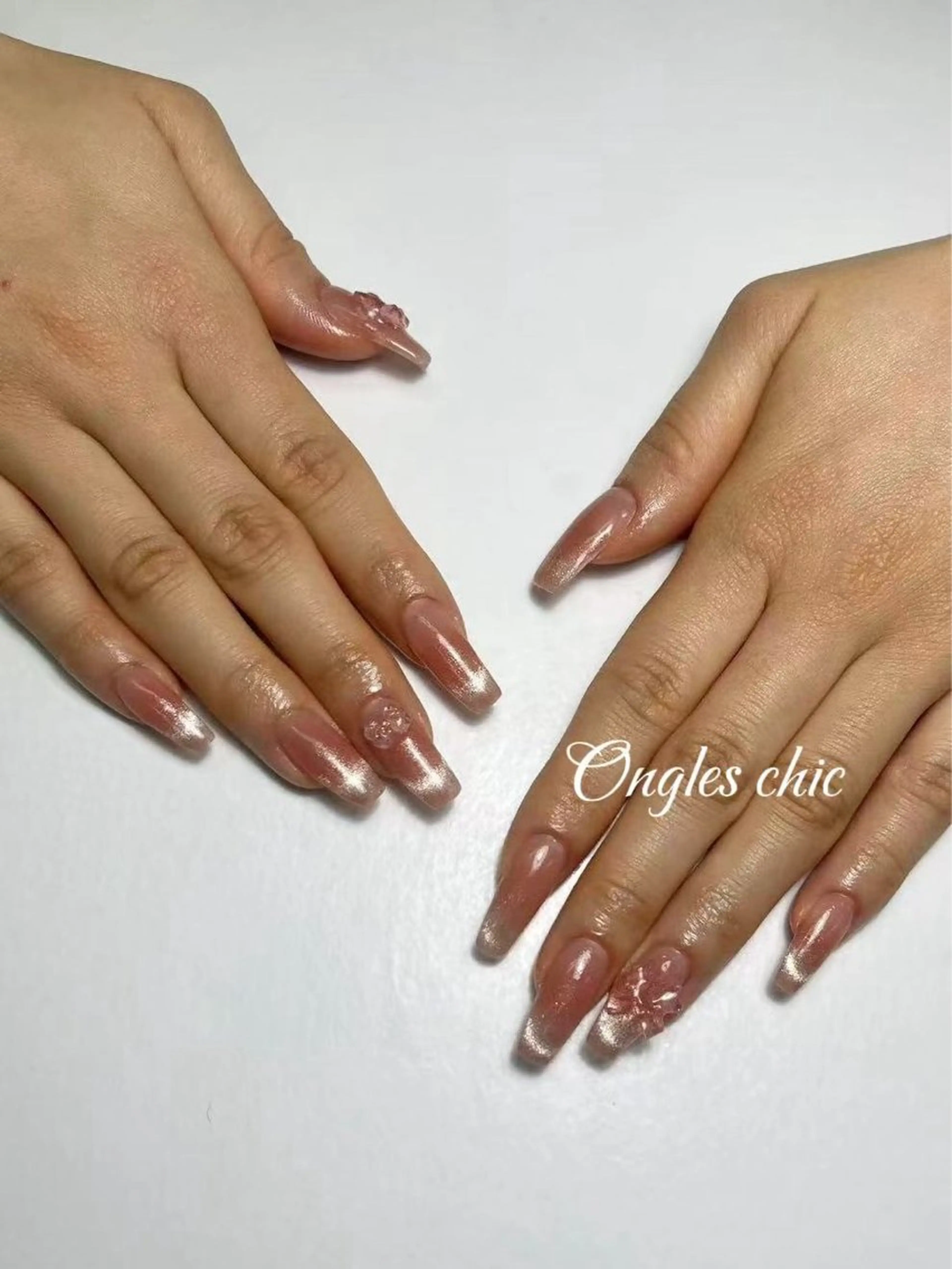 ネイル ハンドネイル ハンドケア ongles chicのネイルデザイン