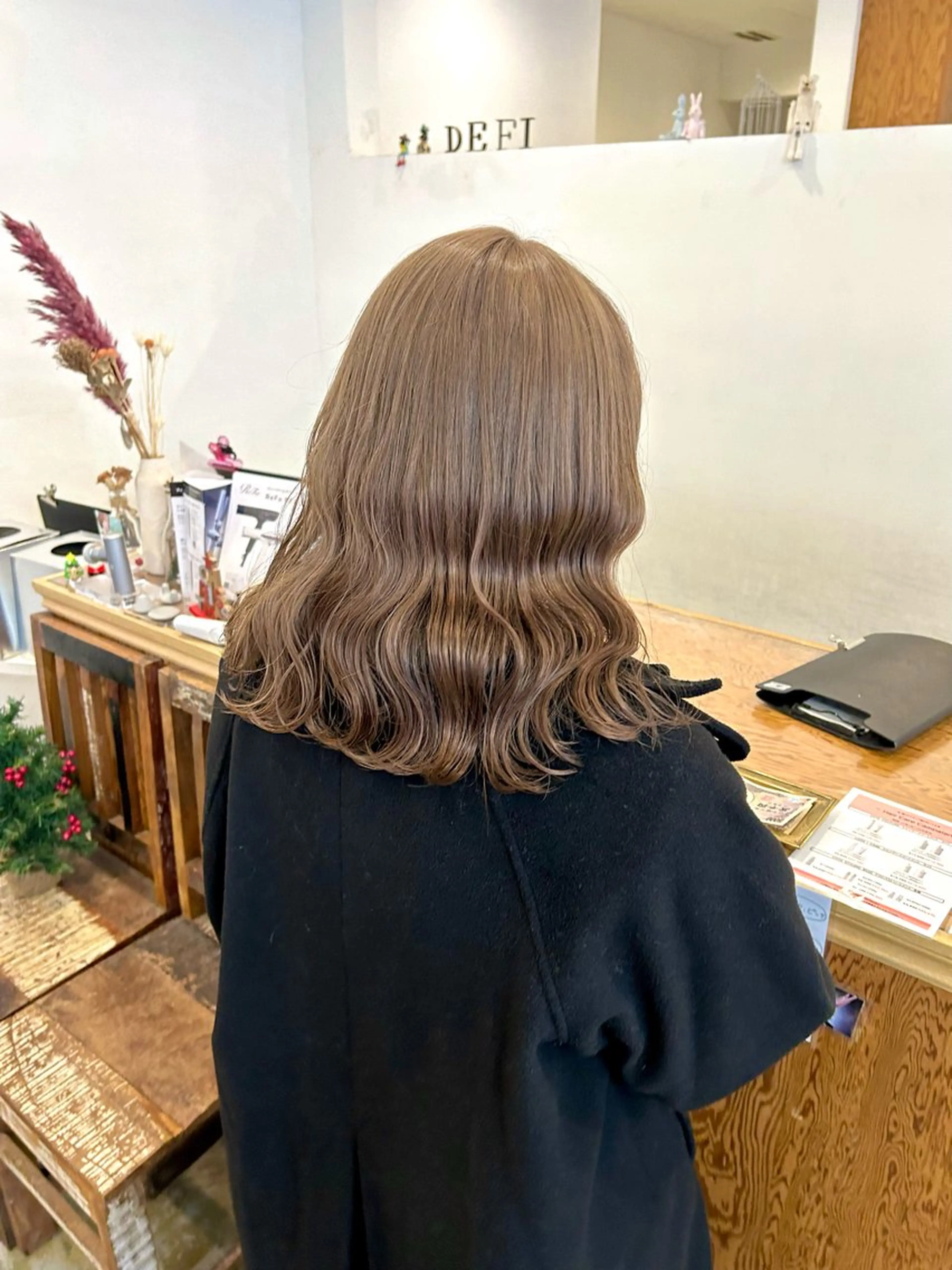 ミディアム 北田 美琴 / 柔らかいカラーのヘアスタイル