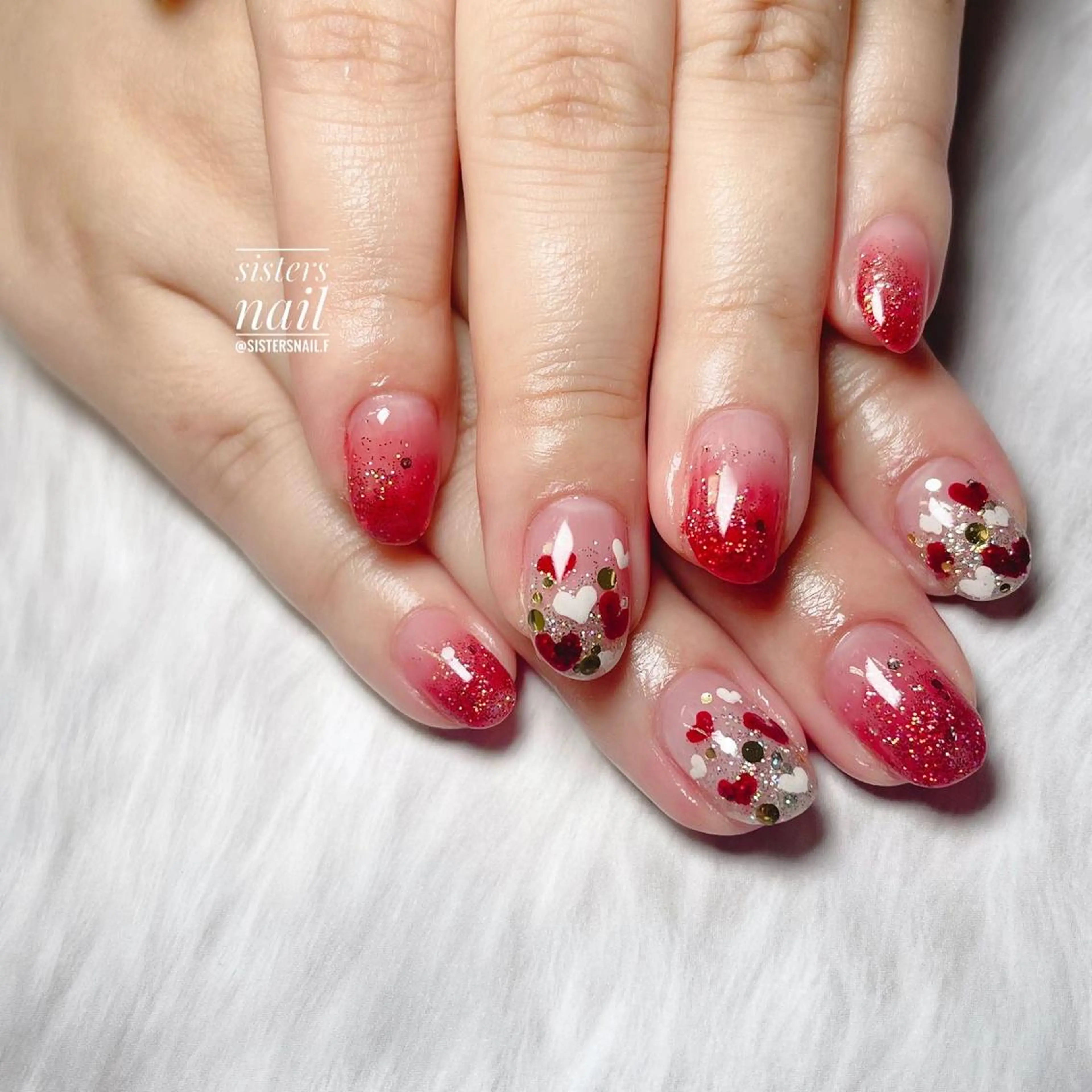 ネイル アートネイル グラデーション ハート キラキラネイル ラメ(グリッター) sisters nail.fのネイルデザイン