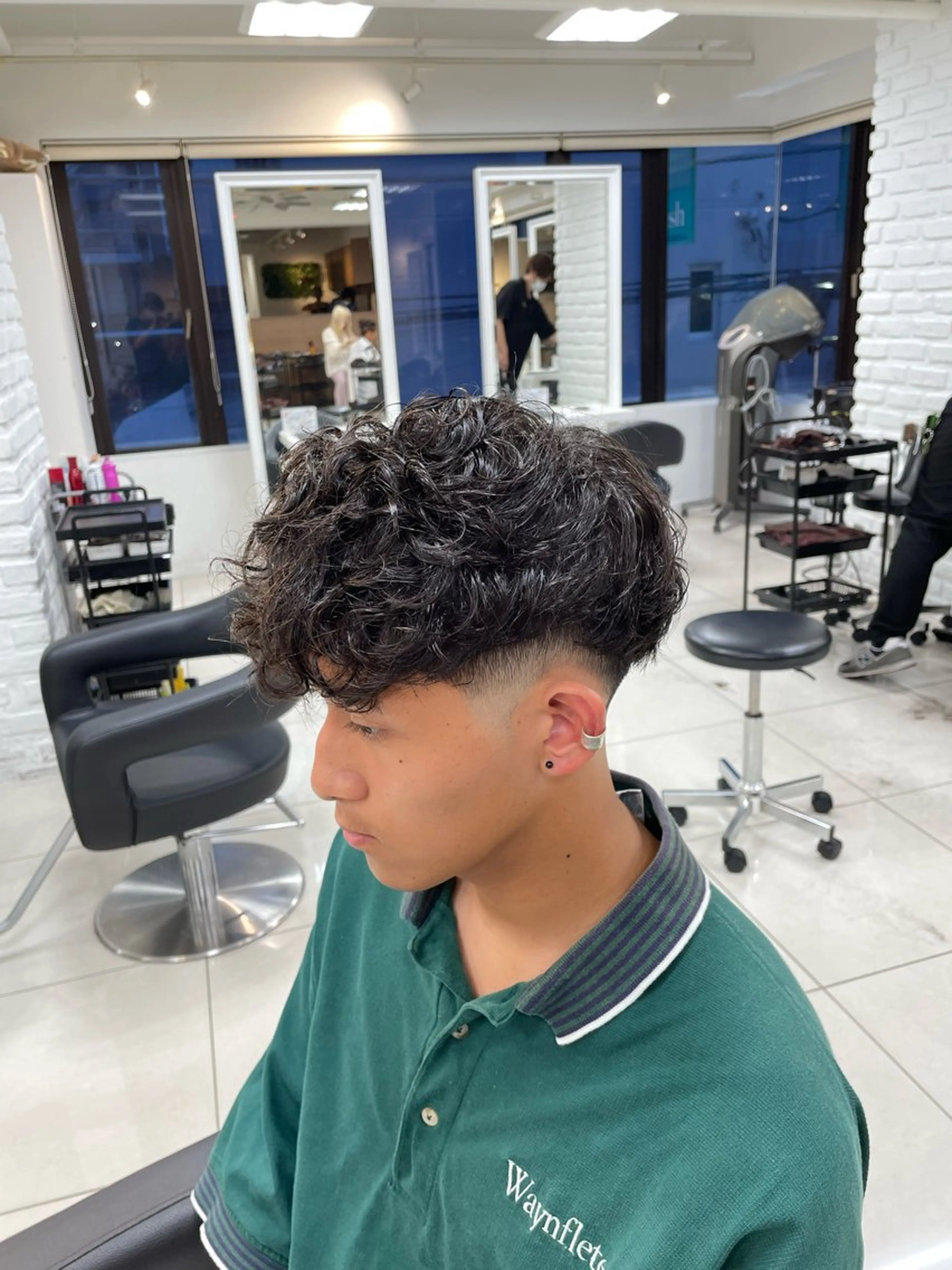 ショート パーマ メンズ スペインカール カット パーマ トリートメント フェザーパーマ職人 🪶ryosukeのヘアスタイル