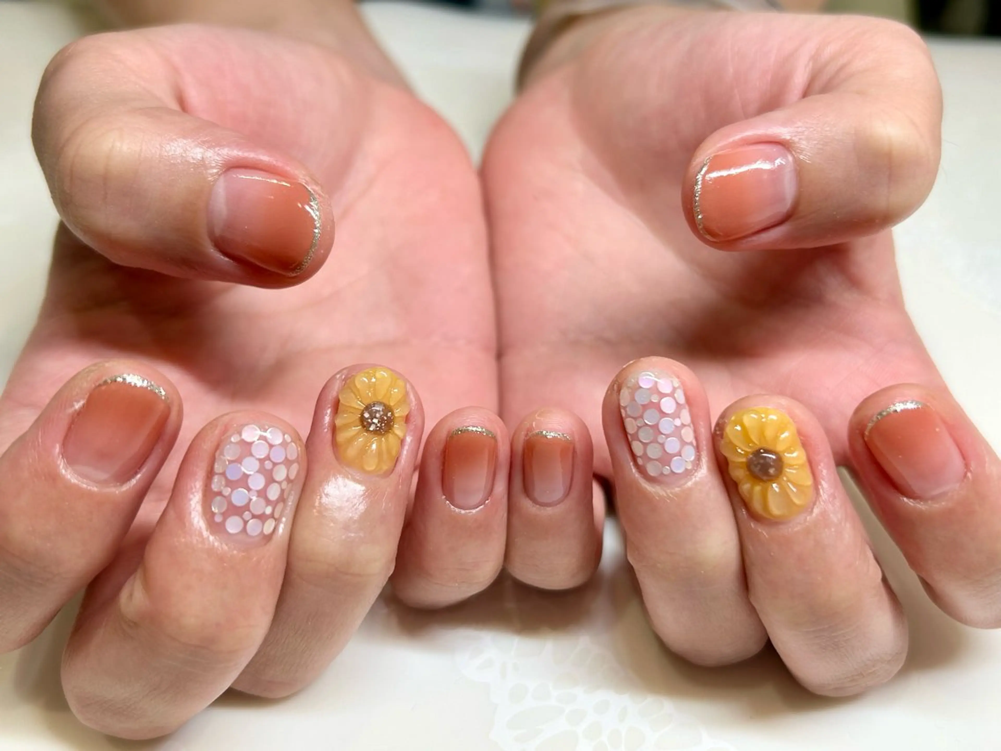 ネイル grandage repos所属・Saori grandageのネイルデザイン