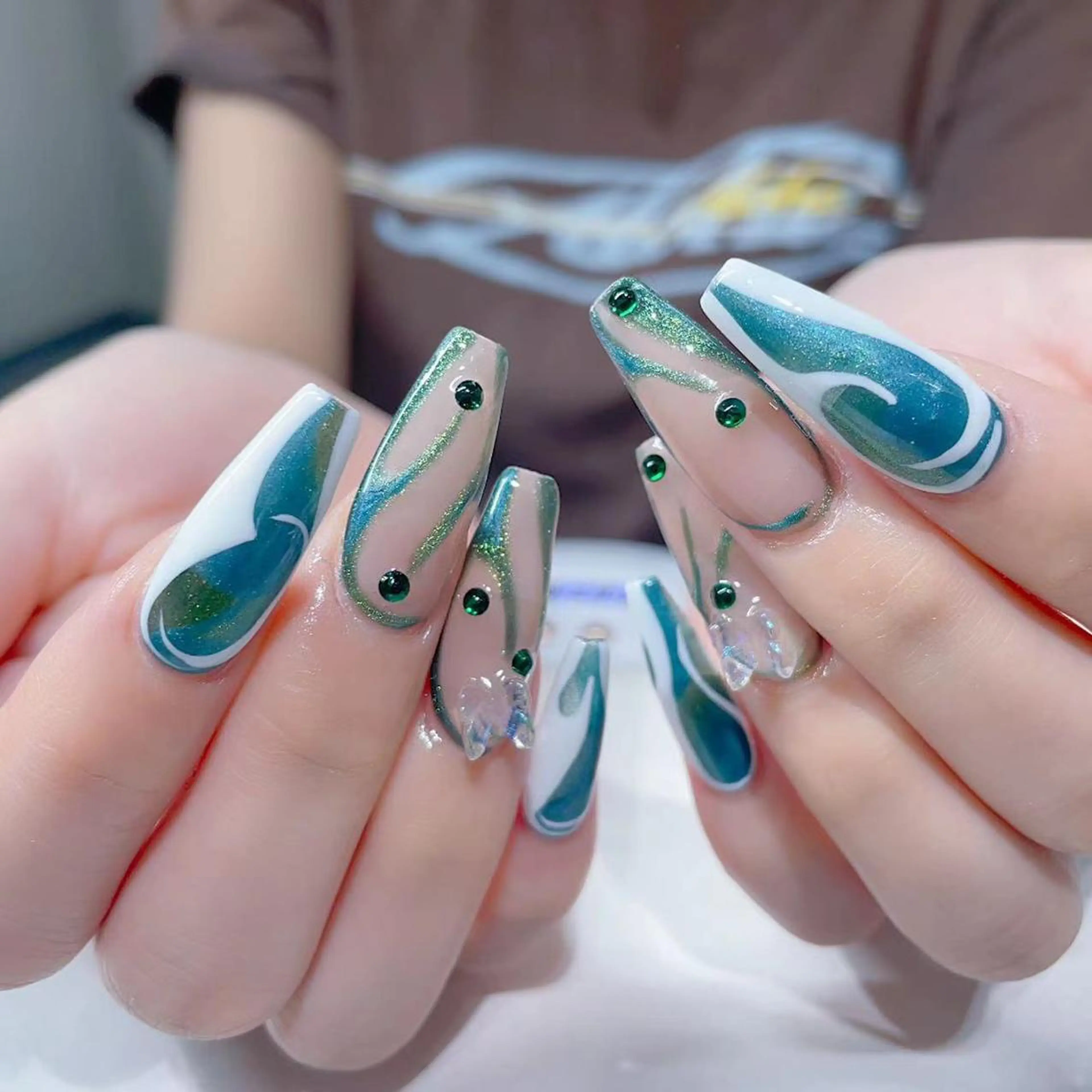 ネイル ハンドネイル Queens みなみのネイルデザイン