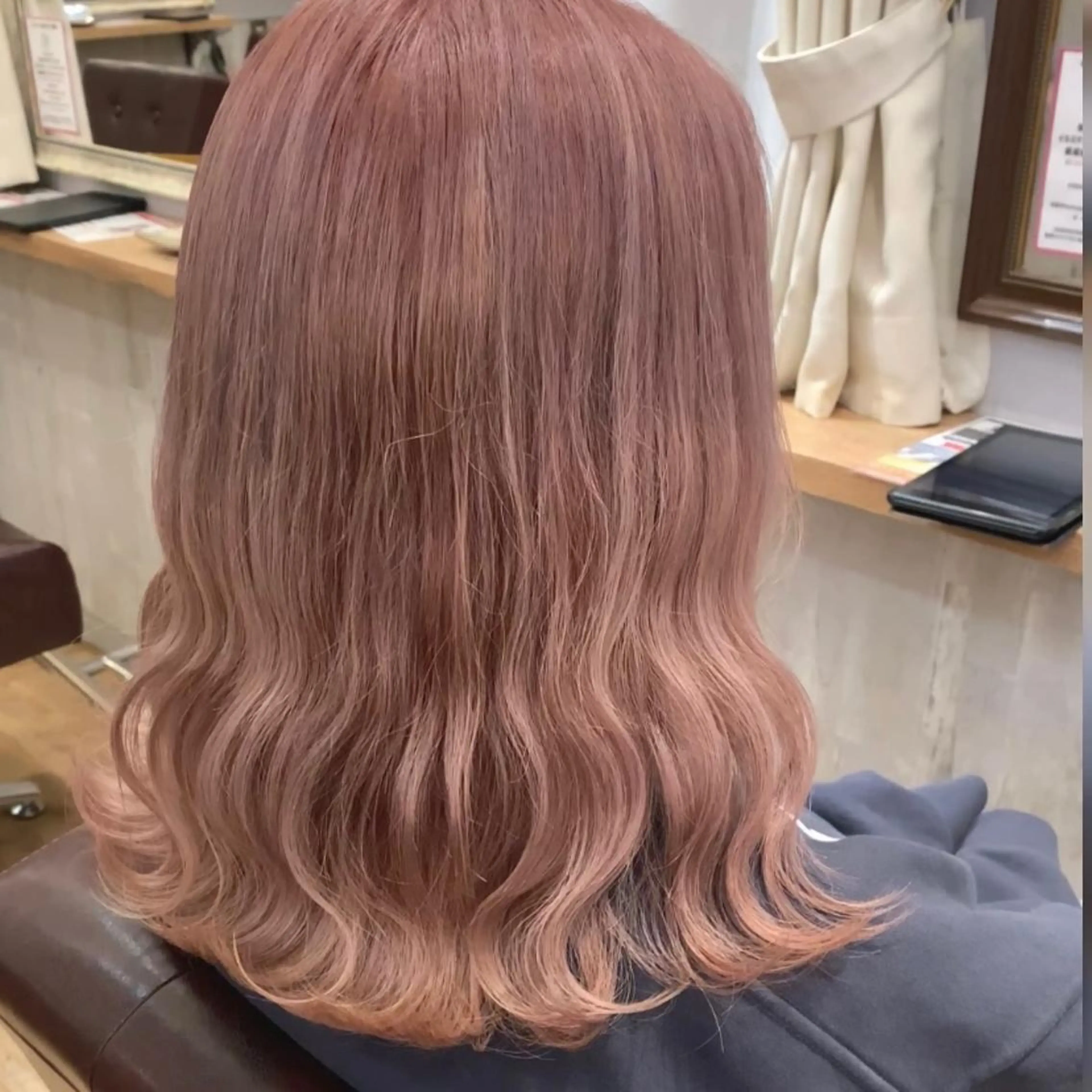 セミロング カラー ヘアアレンジ カット ヘアカラー 代表🎀 ふわモテ愛 され髪🩷yumiのヘアスタイル