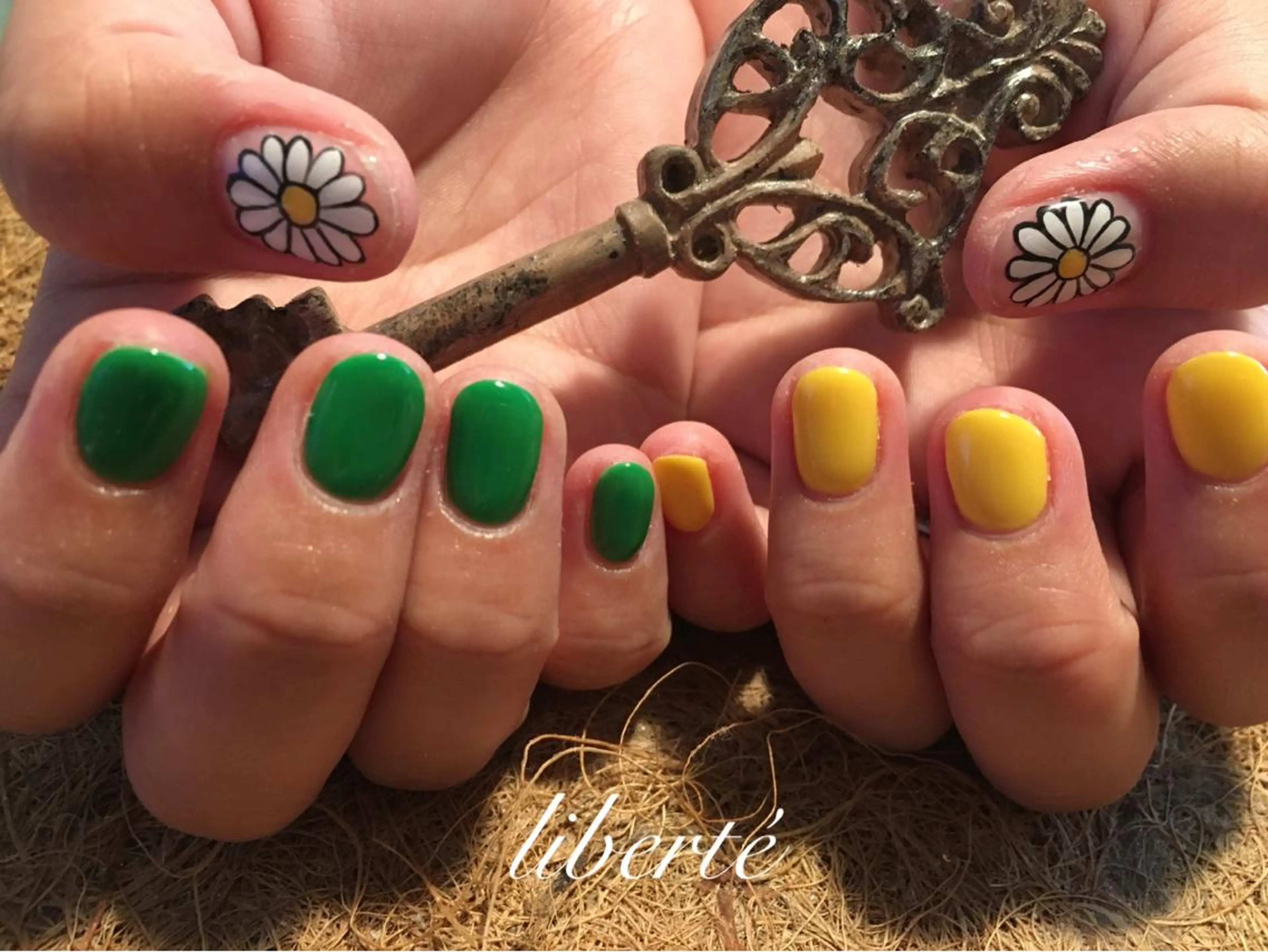 ネイル liberté (リベルテ)のネイルデザイン