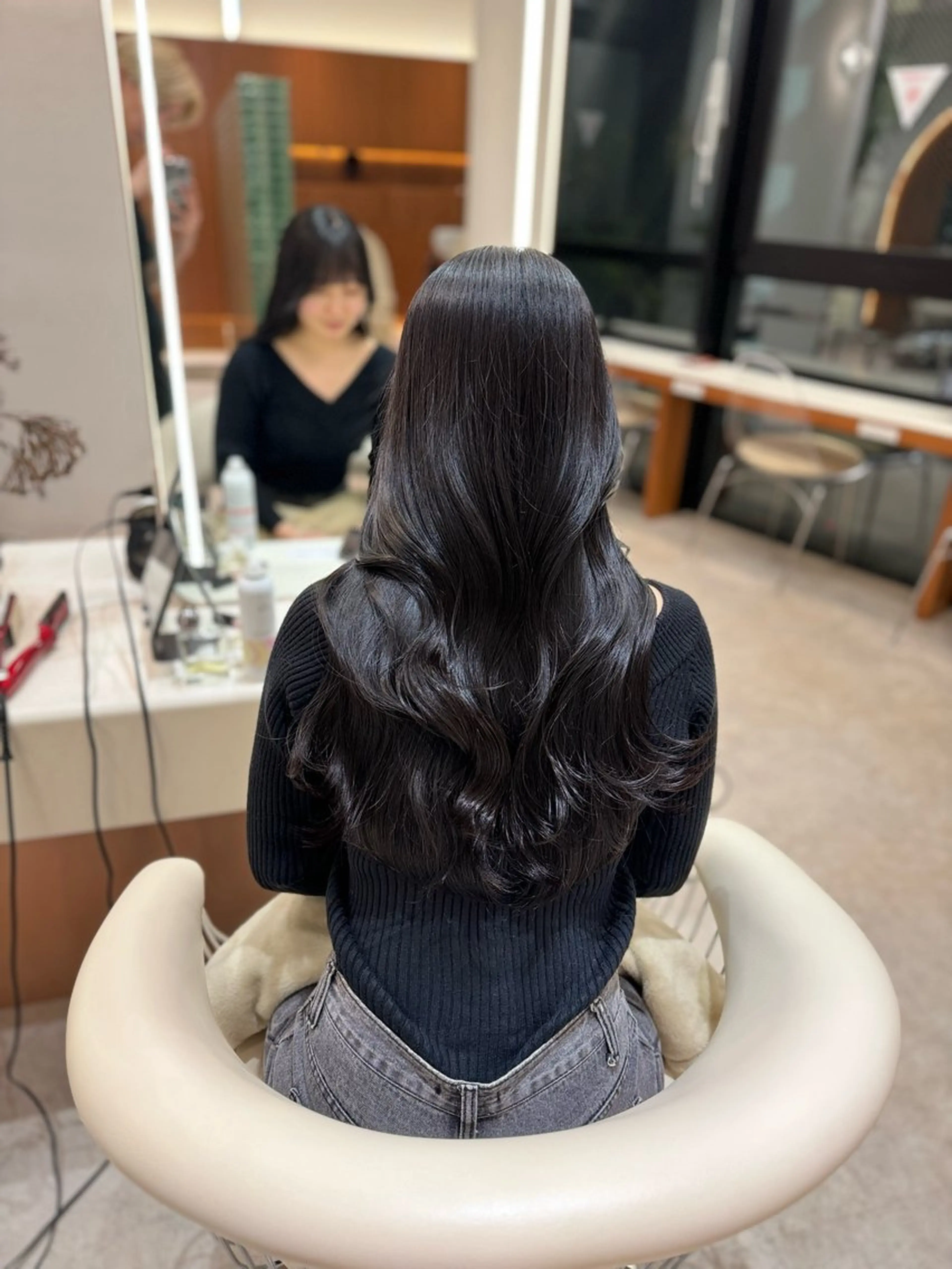 セミロング カラー 黒髪 ブルーカラー ブルーブラック ダークグレー ダークグレージュ カット ヘアカラー トリートメント ヘアセット 韓国レイヤー🇰🇷 韓国研修◎渋谷カイトのヘアスタイル