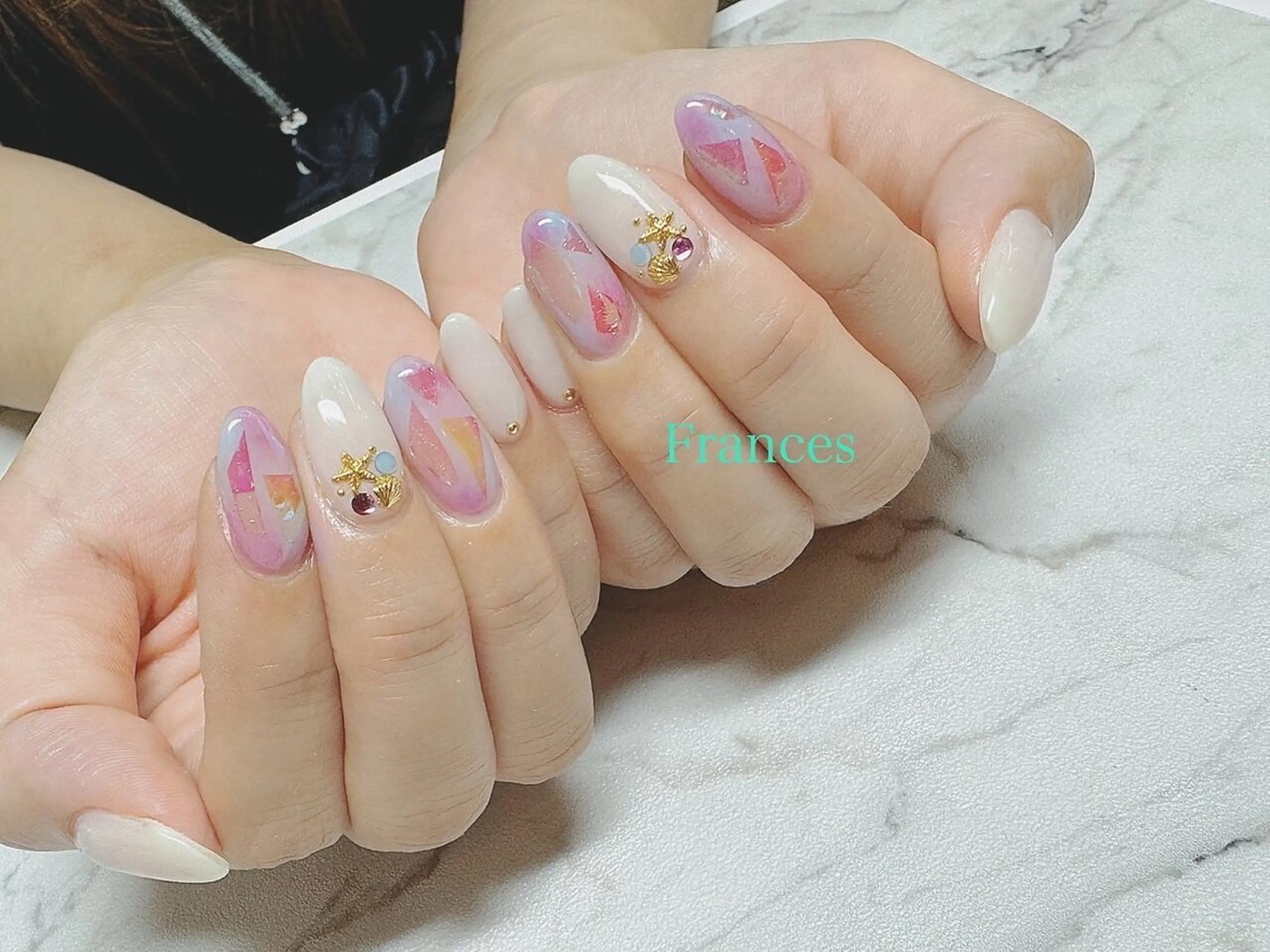 ネイル ハンドネイル Frances Babaのネイルデザイン