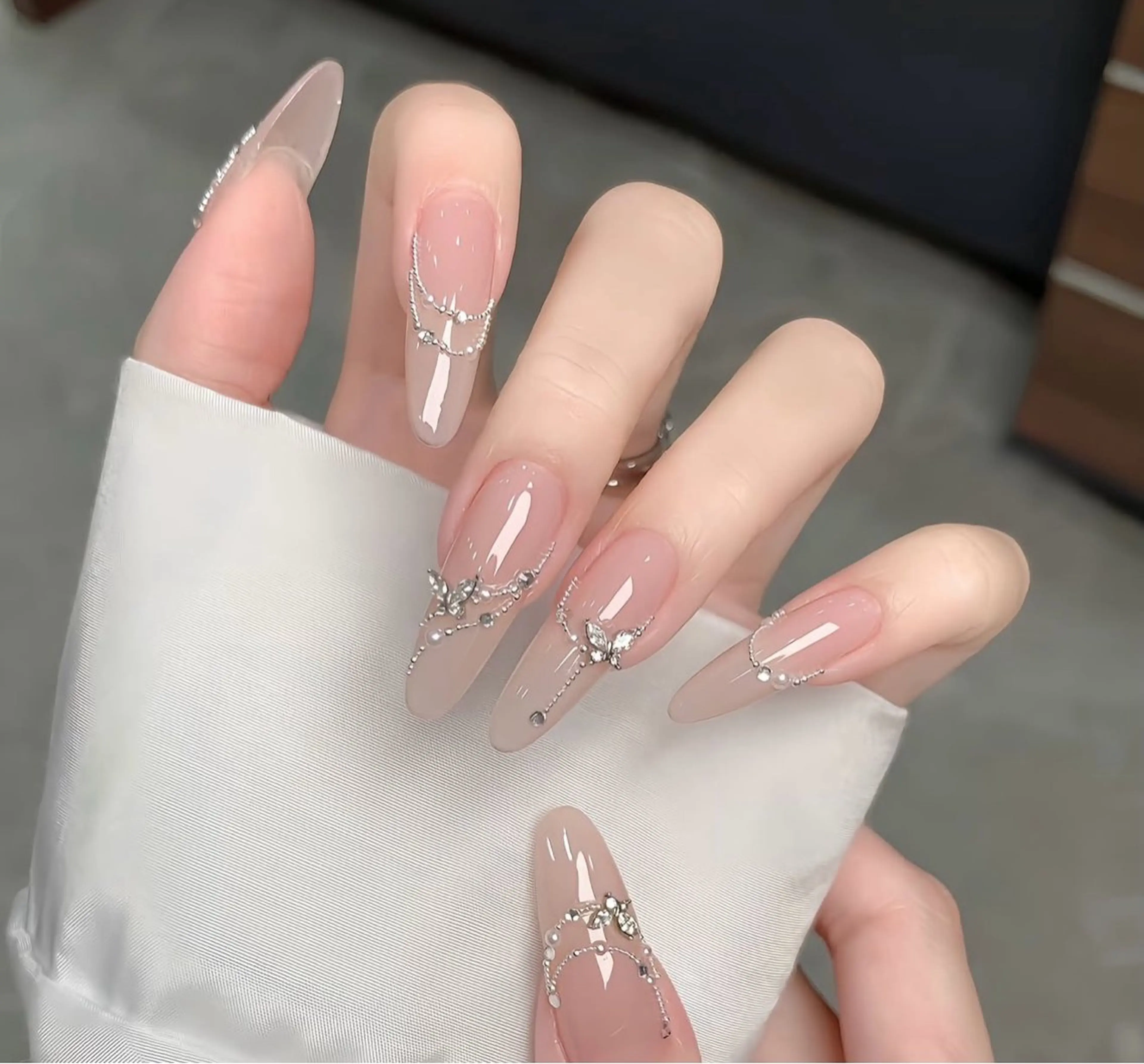 ネイル ハンドネイル She’s Lunaのネイルデザイン