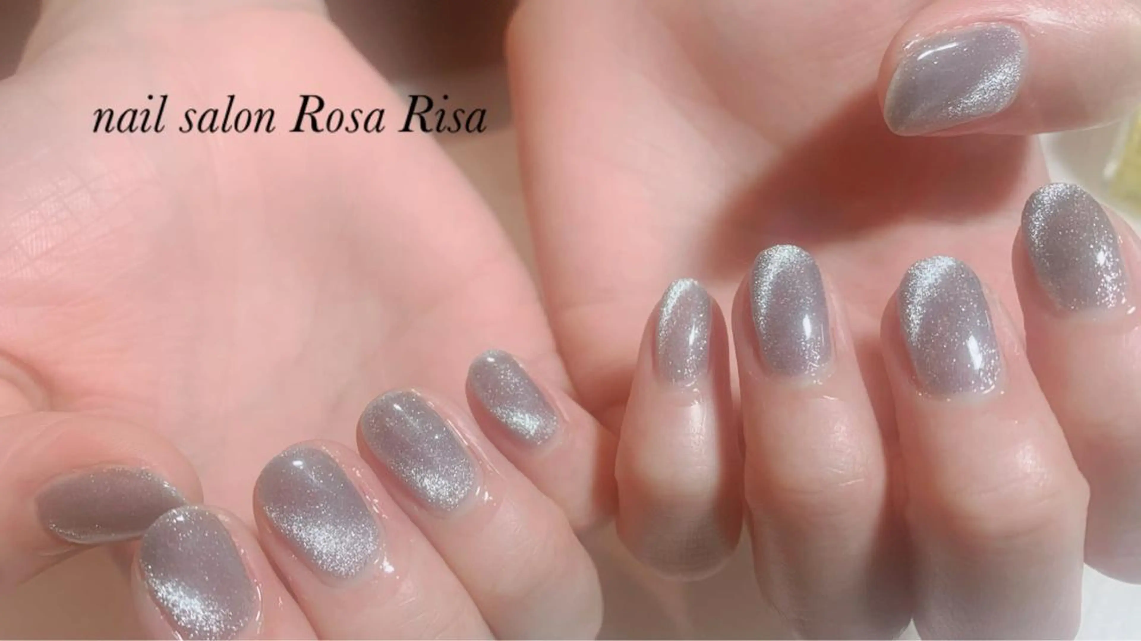 ショート ネイル ブルー マグネットネイル ハンドネイル ネイルスタジオ シェイクユアハンズのネイルデザイン