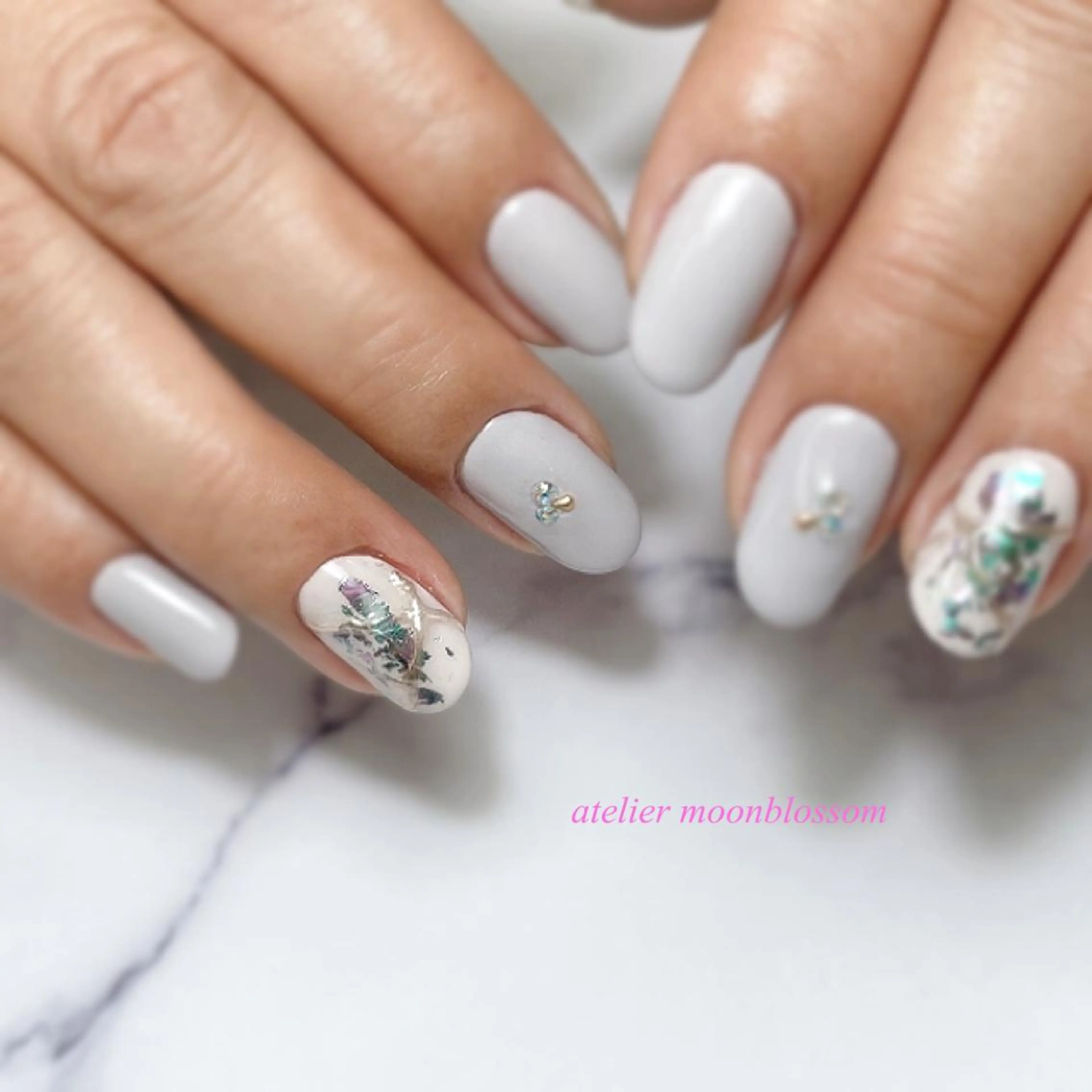 ネイル アトリエ ムーンブロッサムのネイルデザイン