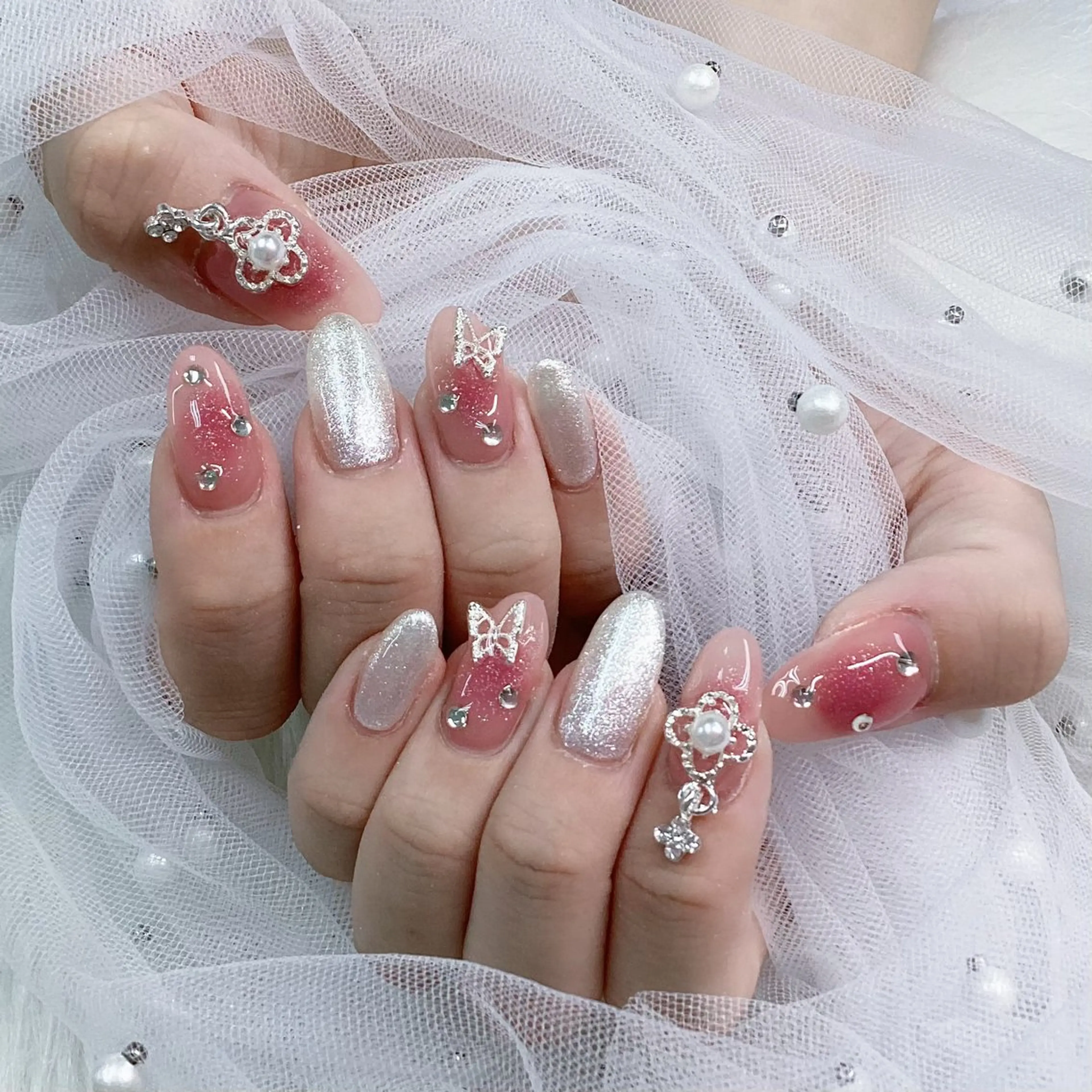 ネイル パーツ全部¥110 サロンミミのネイルデザイン