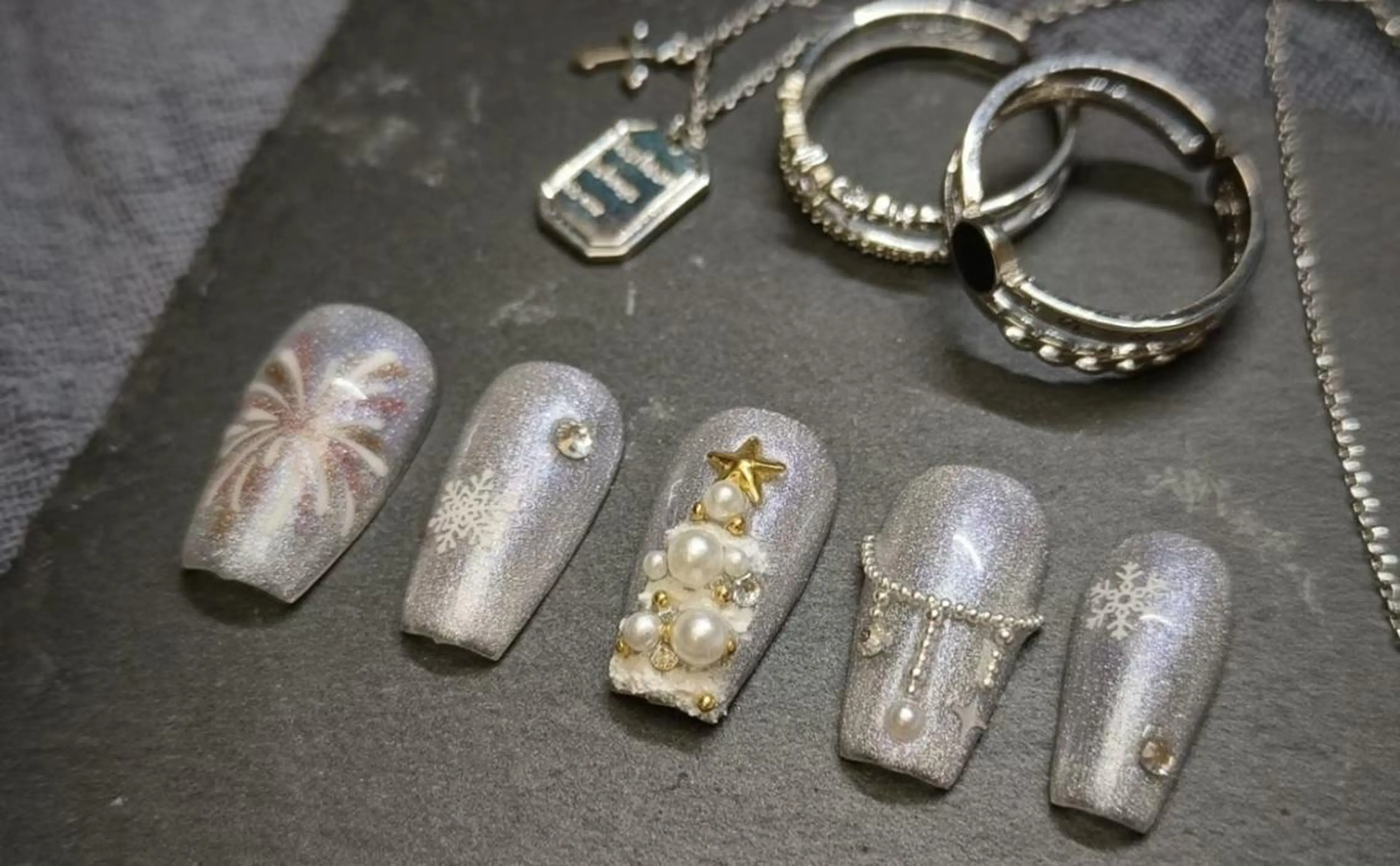 ネイル VIVIAN エイのネイルデザイン