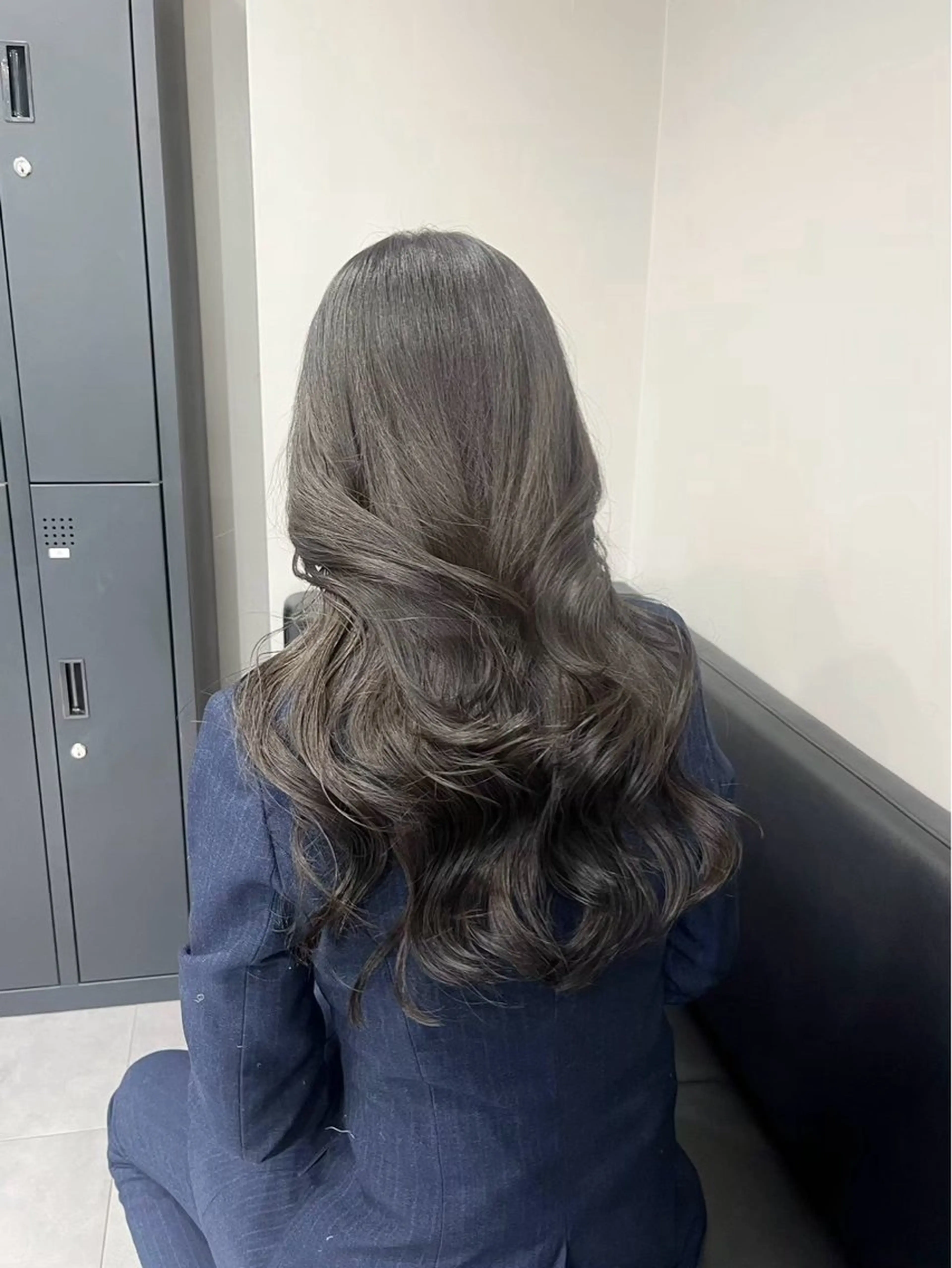 ロング カラー ヘアカラー トリートメント なな ハイトーン/艶髪✨️のヘアスタイル