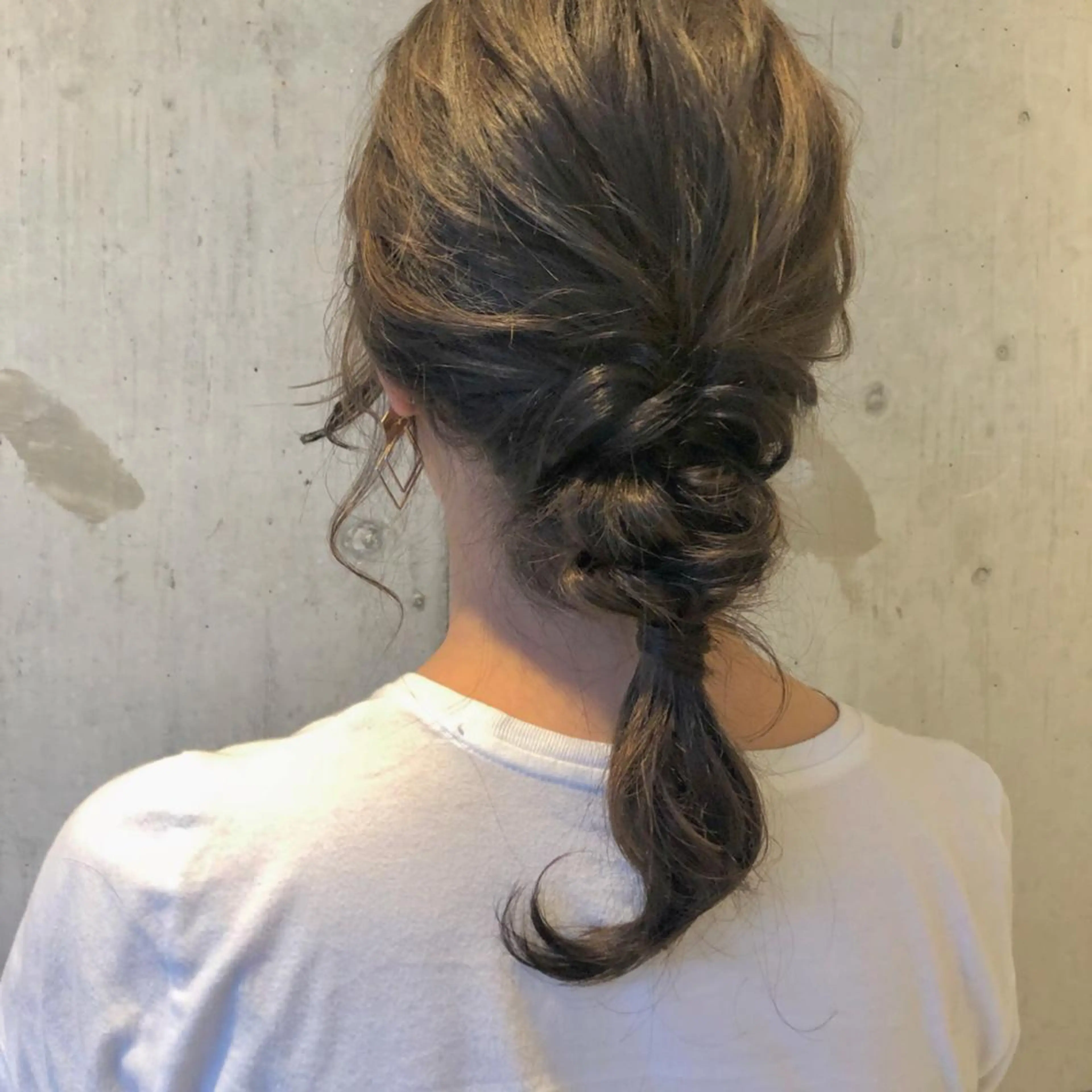 ミディアム カラー ヘアアレンジ シェアハピ ヤマモトのヘアスタイル