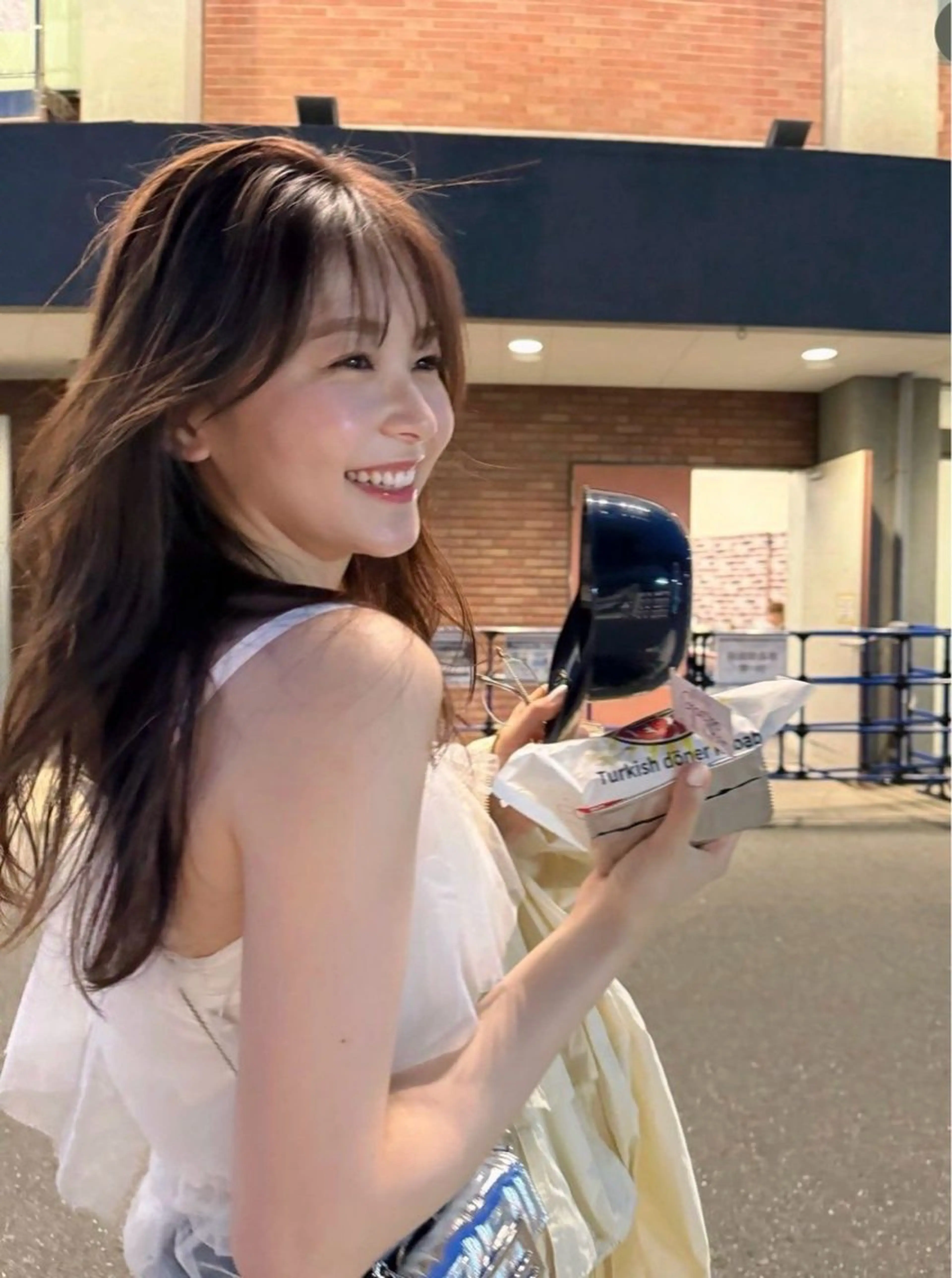 ロング カラー カット ヘアカラー トリートメント 莉乃/縮毛矯正/髪質 改善/艶カラーのヘアスタイル