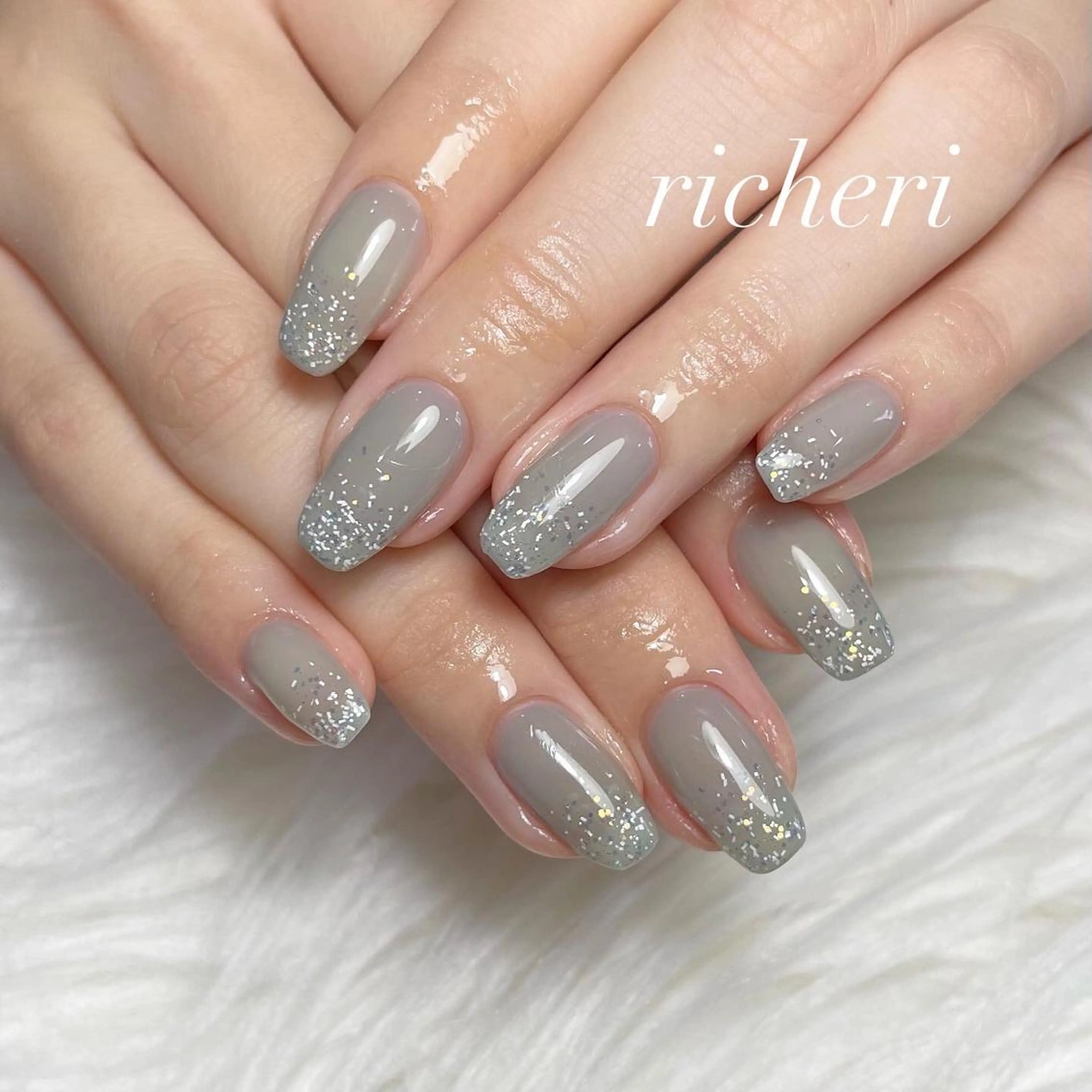 ミディアム ネイル 韓国風ヘア アートネイル クリアネイル フレンチネイル ジェルネイル richeri beautyのエステ・リラクイメージ