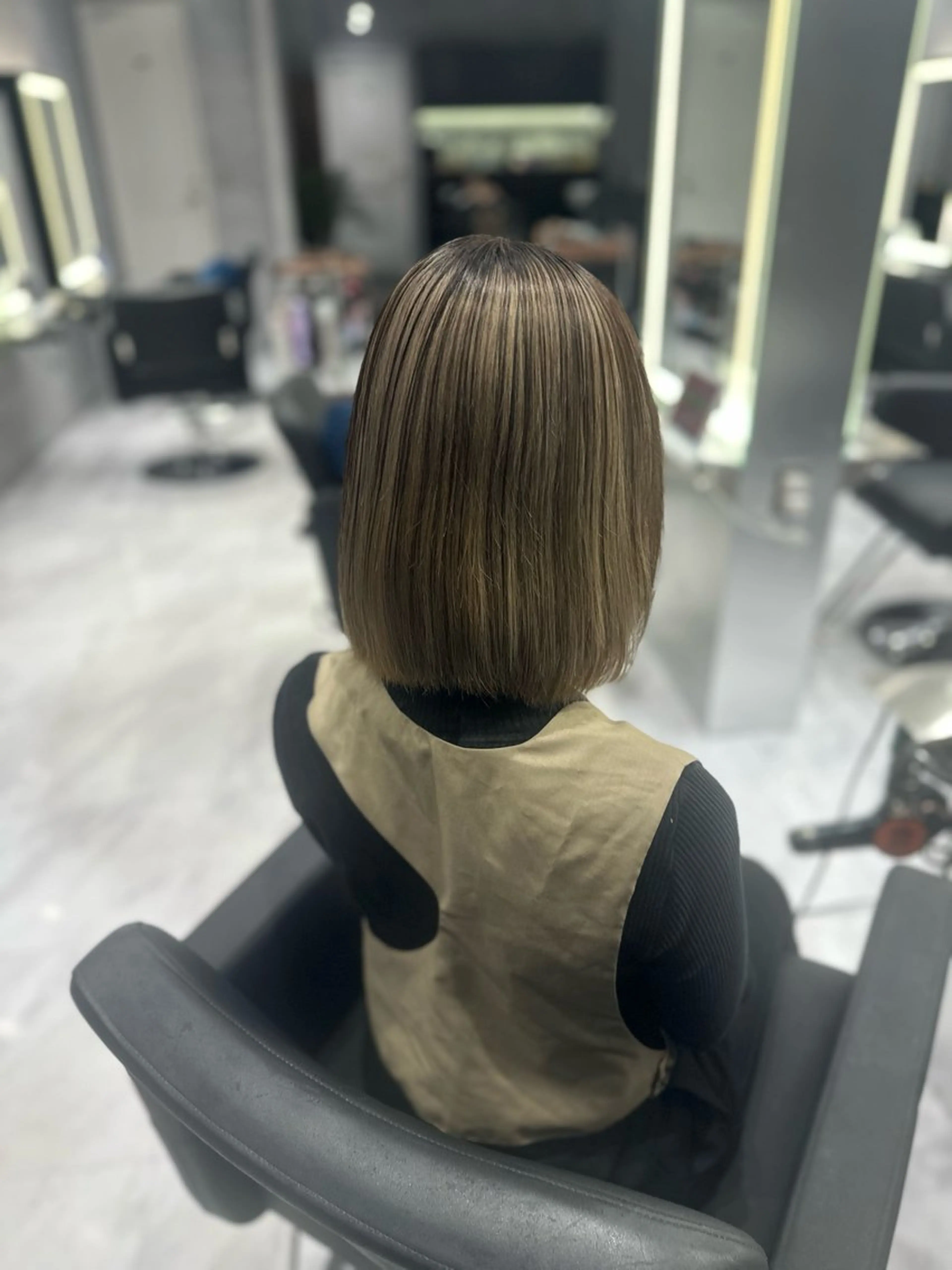 ショート カラー CS made by SHACHU 栄所属・中村 さきのヘアスタイル