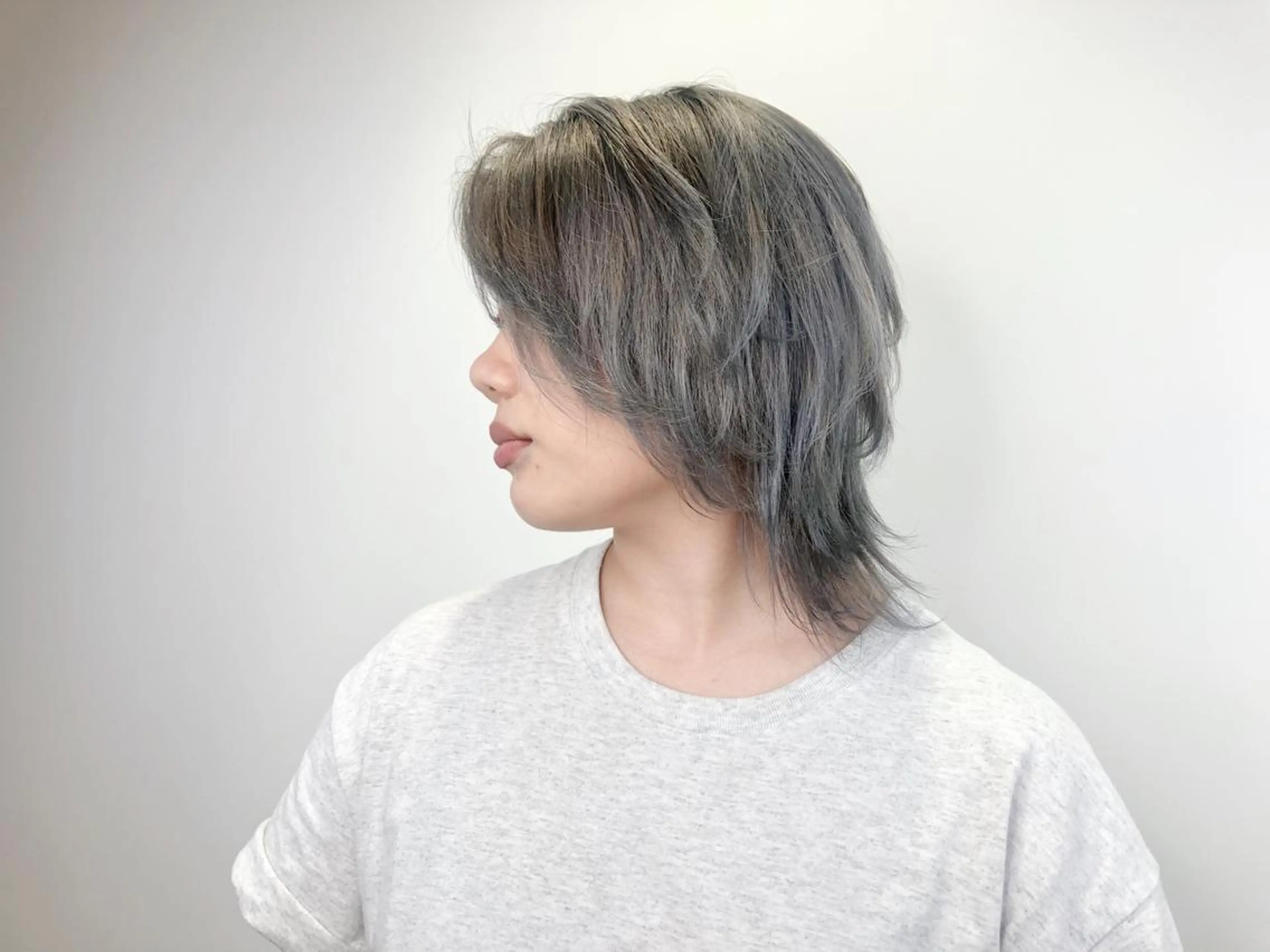ショート カラー ヘアカラー 関 京磨のヘアスタイル