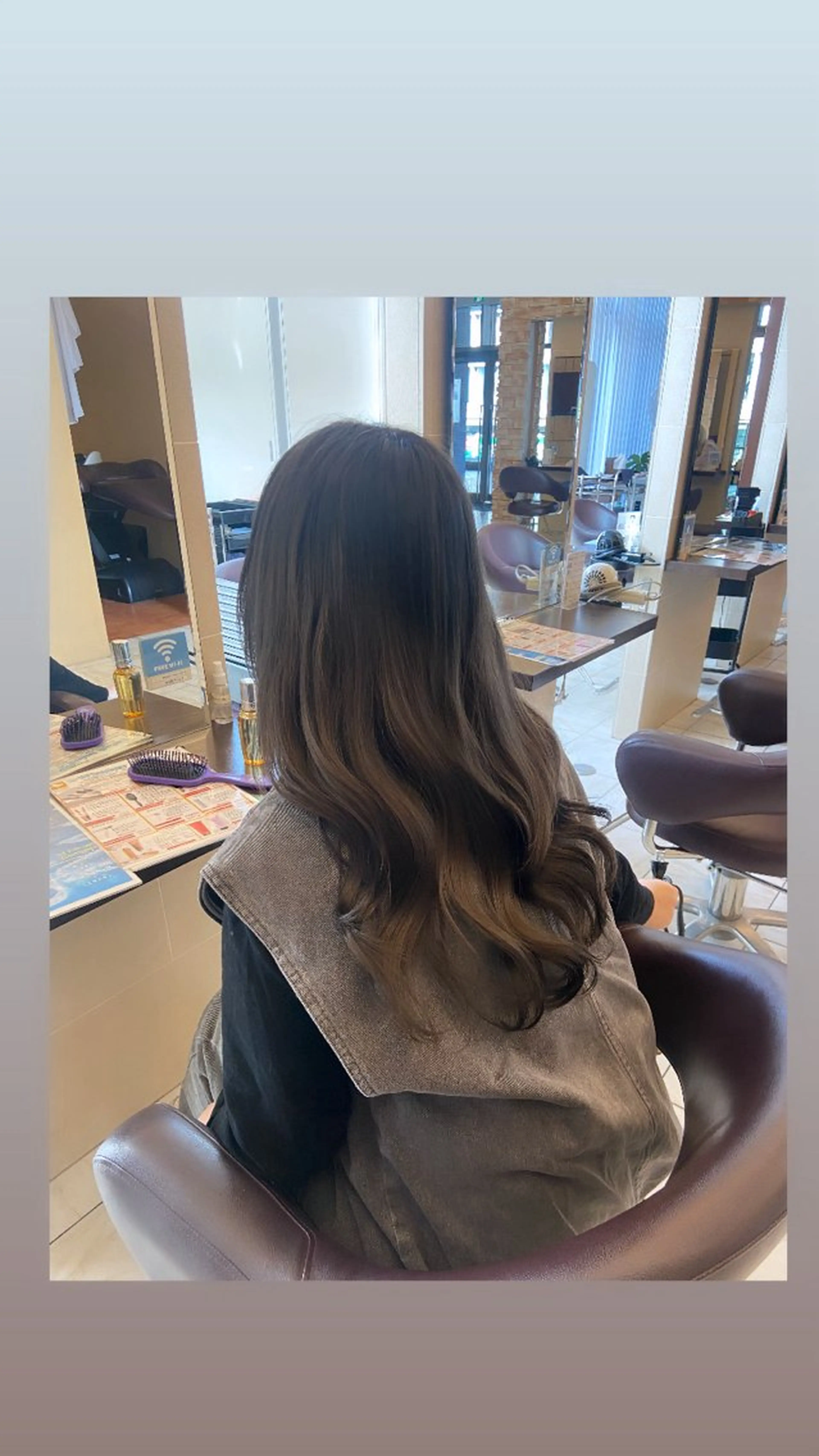 ロング 🎀透明感カラー 🐈ナズナのヘアスタイル