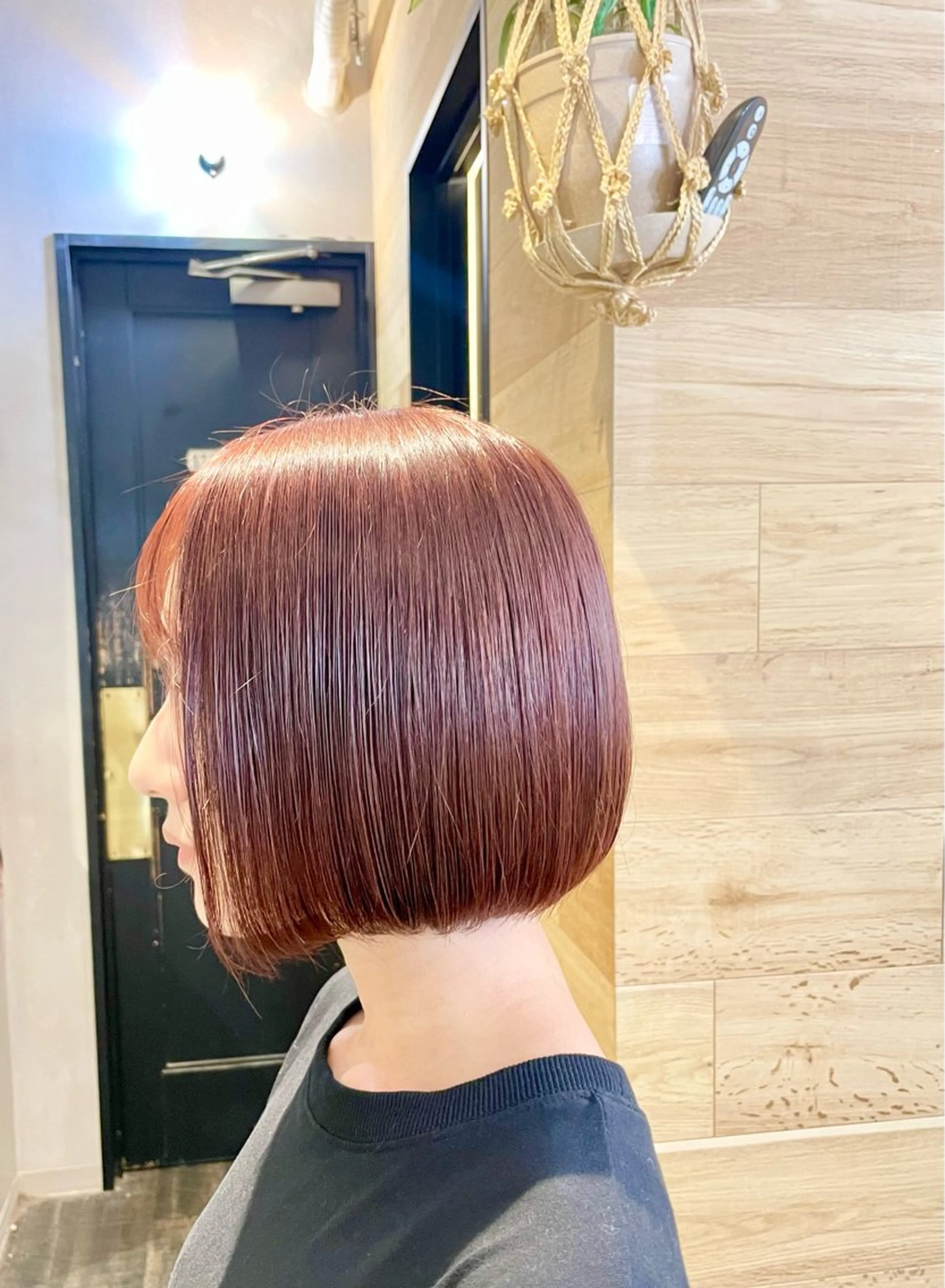 ミディアム カット ヘアカラー トリートメント EIGHT サイショ ミズキのヘアスタイル