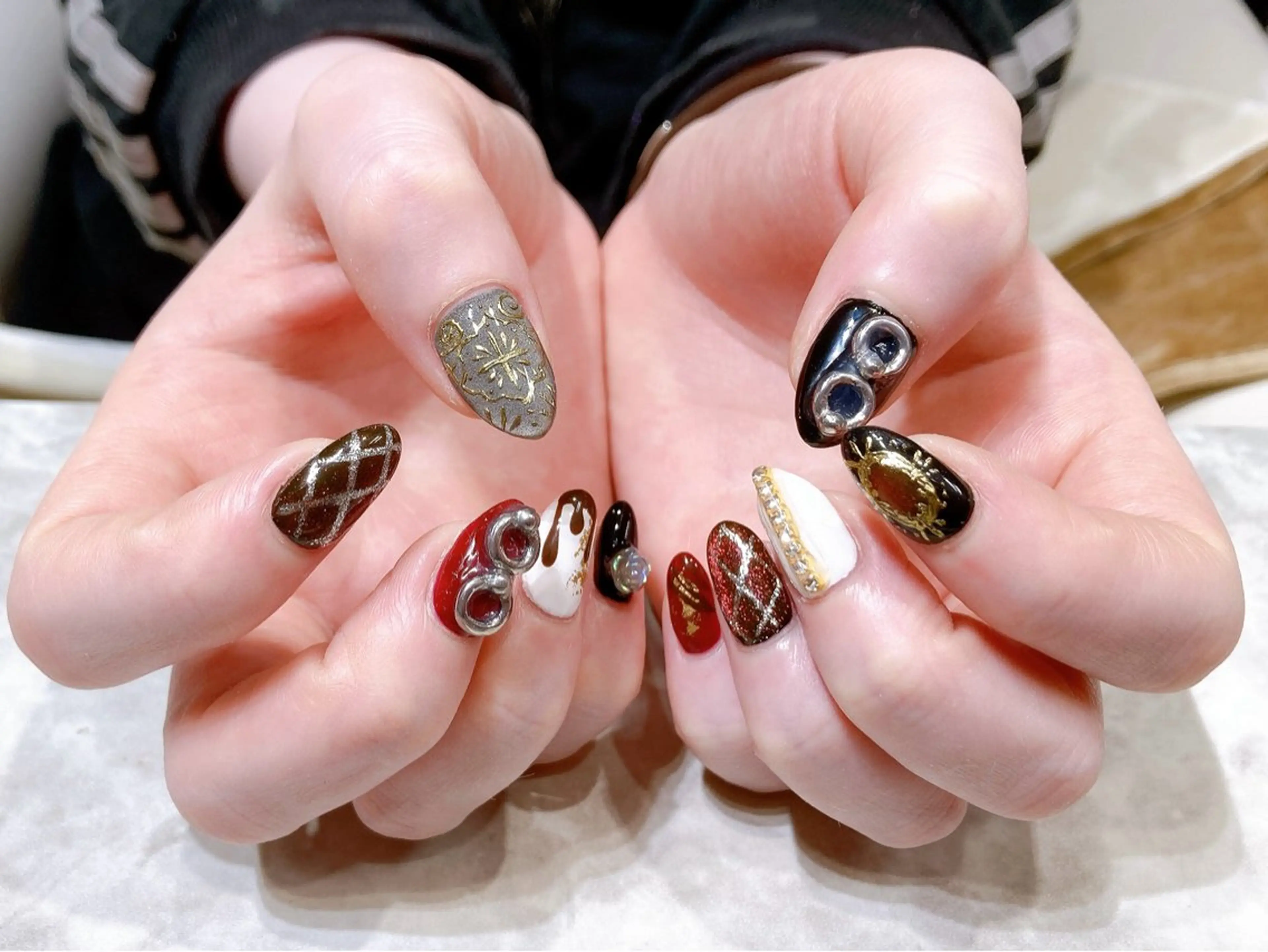 ネイル iroam所属・Keiko🧸 大人可愛いネイルのネイルデザイン