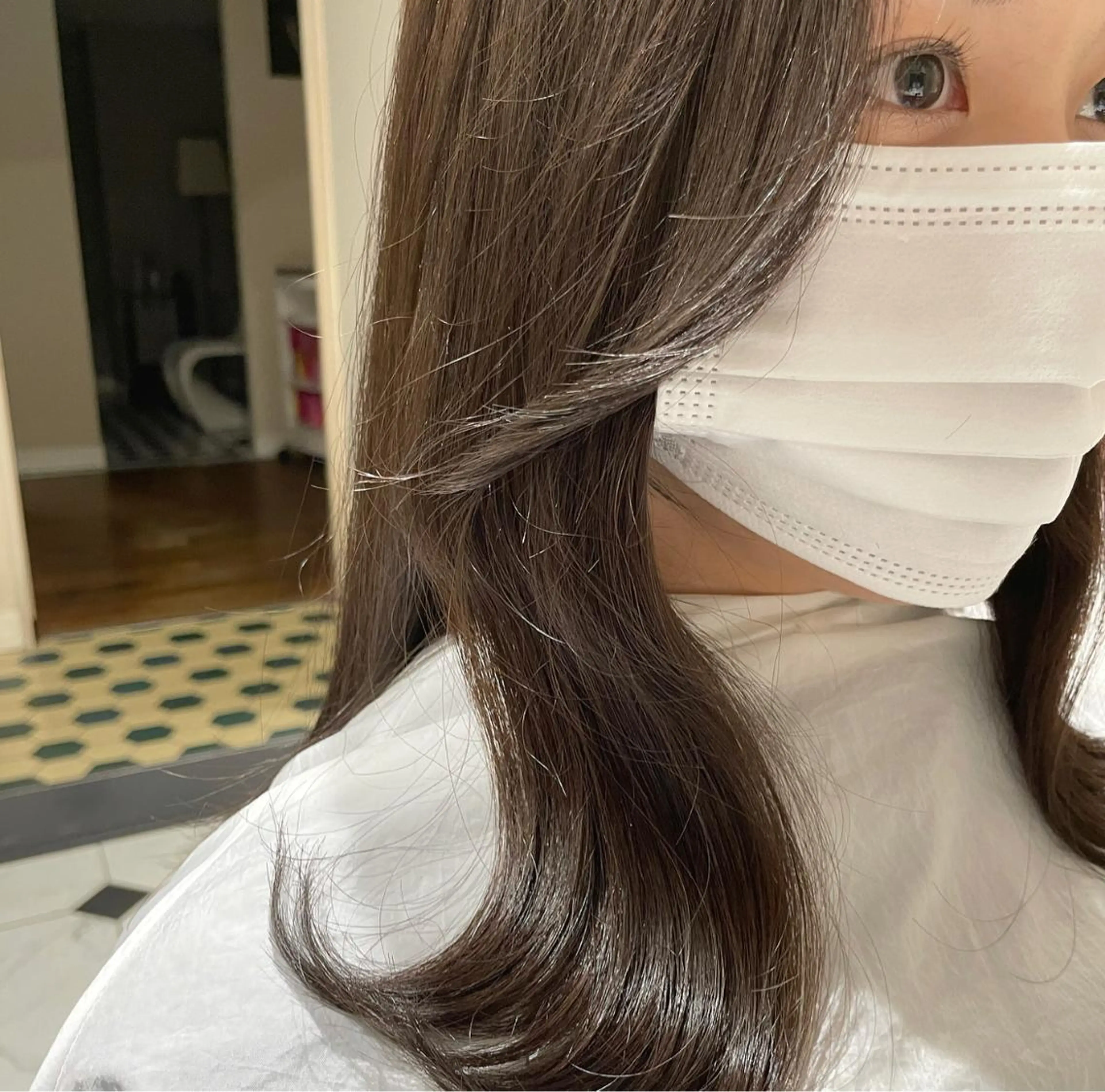 セミロング カラー Zina 銀座中央通り所属・Yuki☃️美容師/ 耳ツボジュエリーのヘアスタイル