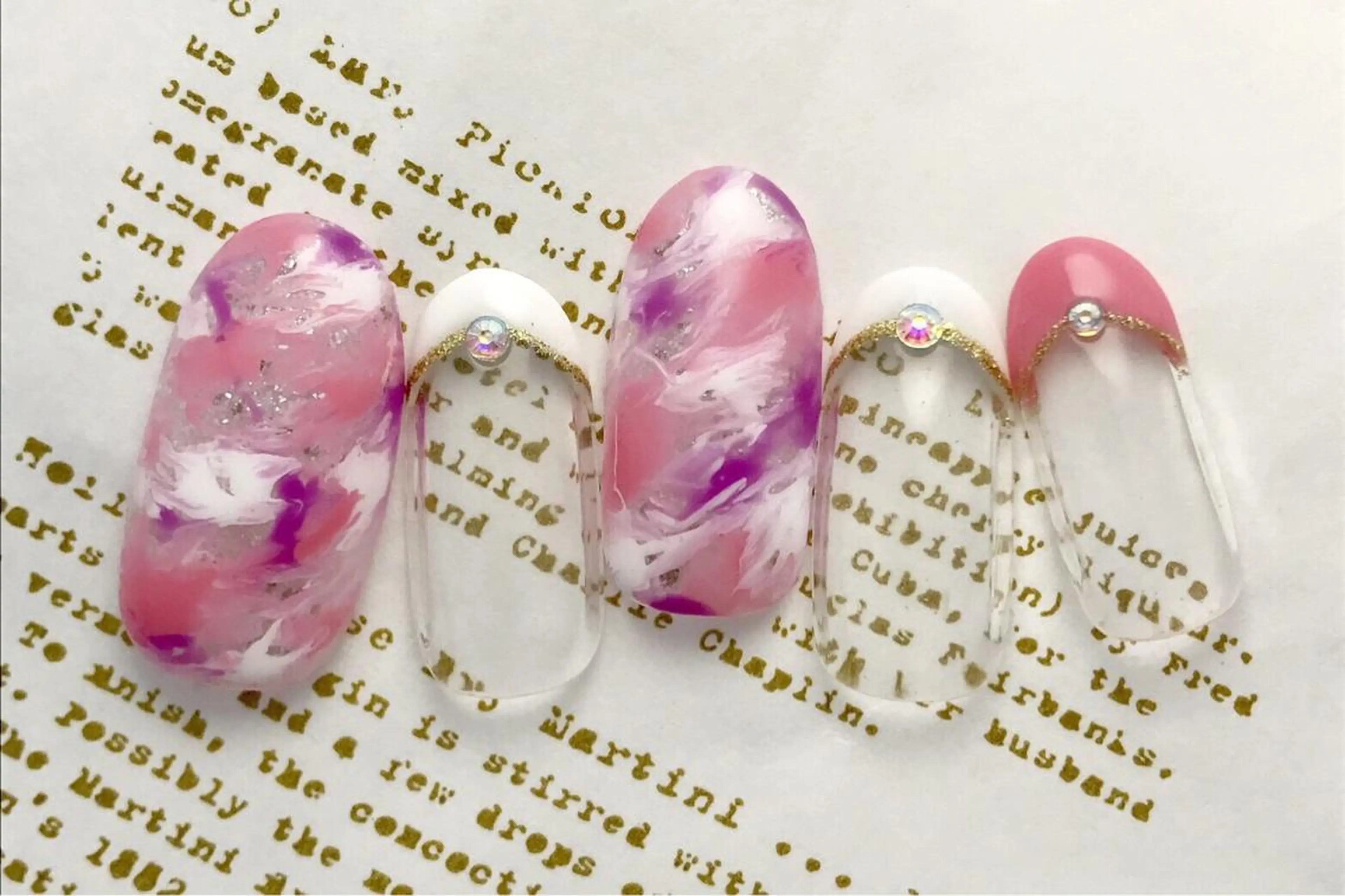 ネイル ストーンネイル Verest 西荻窪のネイルデザイン