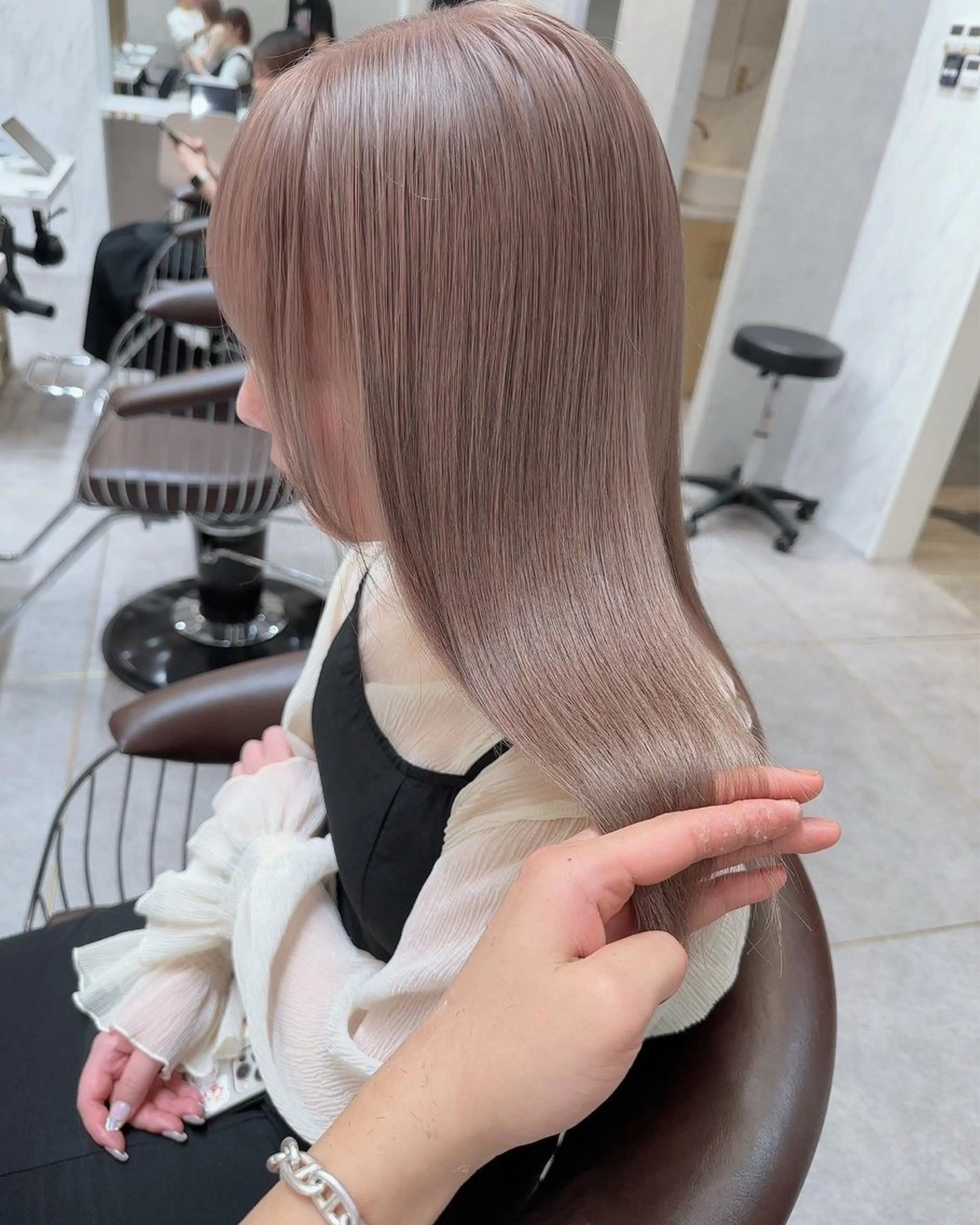 ロング カラー ダブルカラー 韓国レイヤーKYONのヘアスタイル