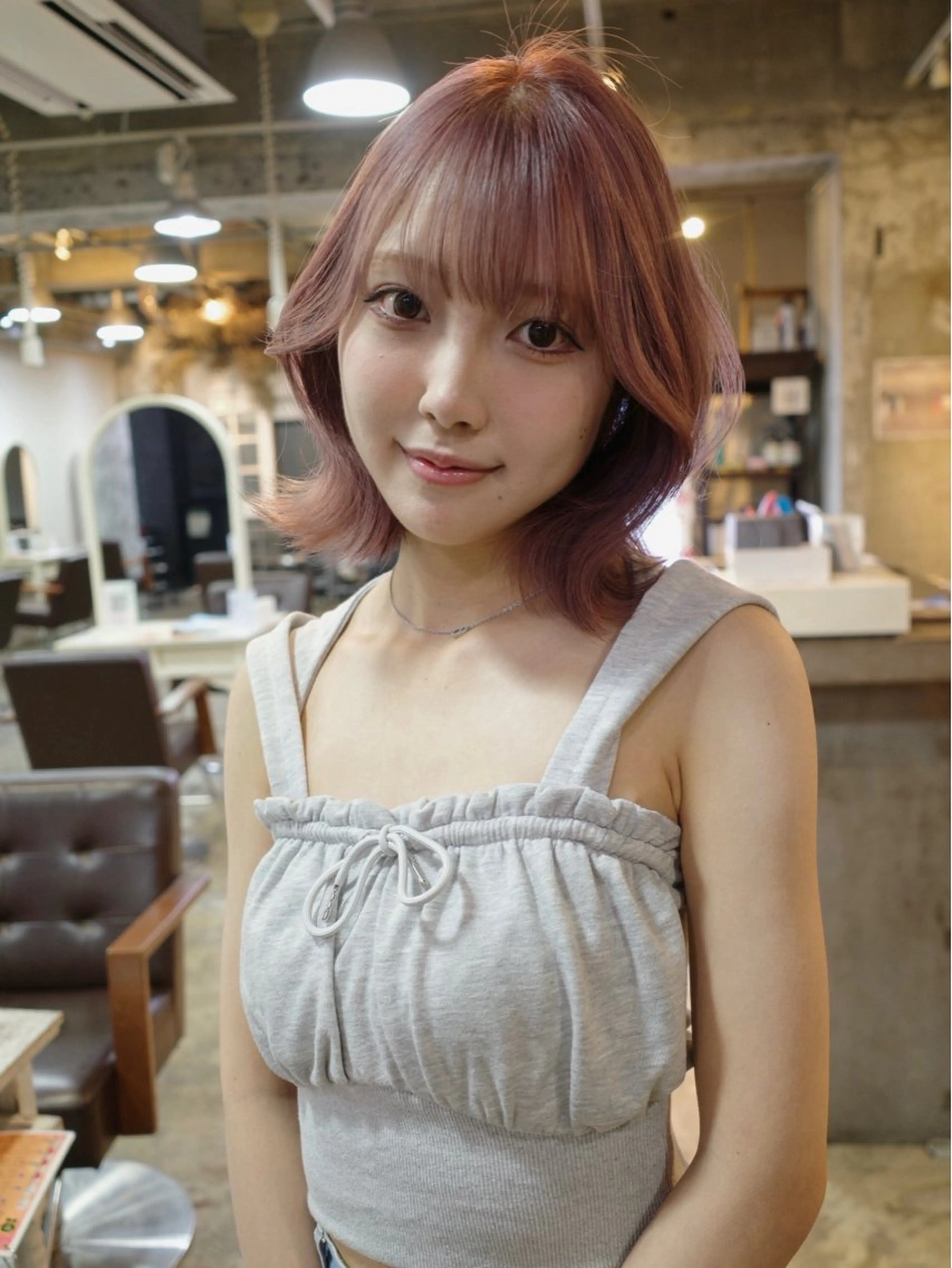 ミディアム カラー ベージュカラー ミルクティーベージュ ピンクカラー ピンクベージュ ヘアカラー Pia hair design所属・【Pia】 セナ/ハイトーンのヘアスタイル