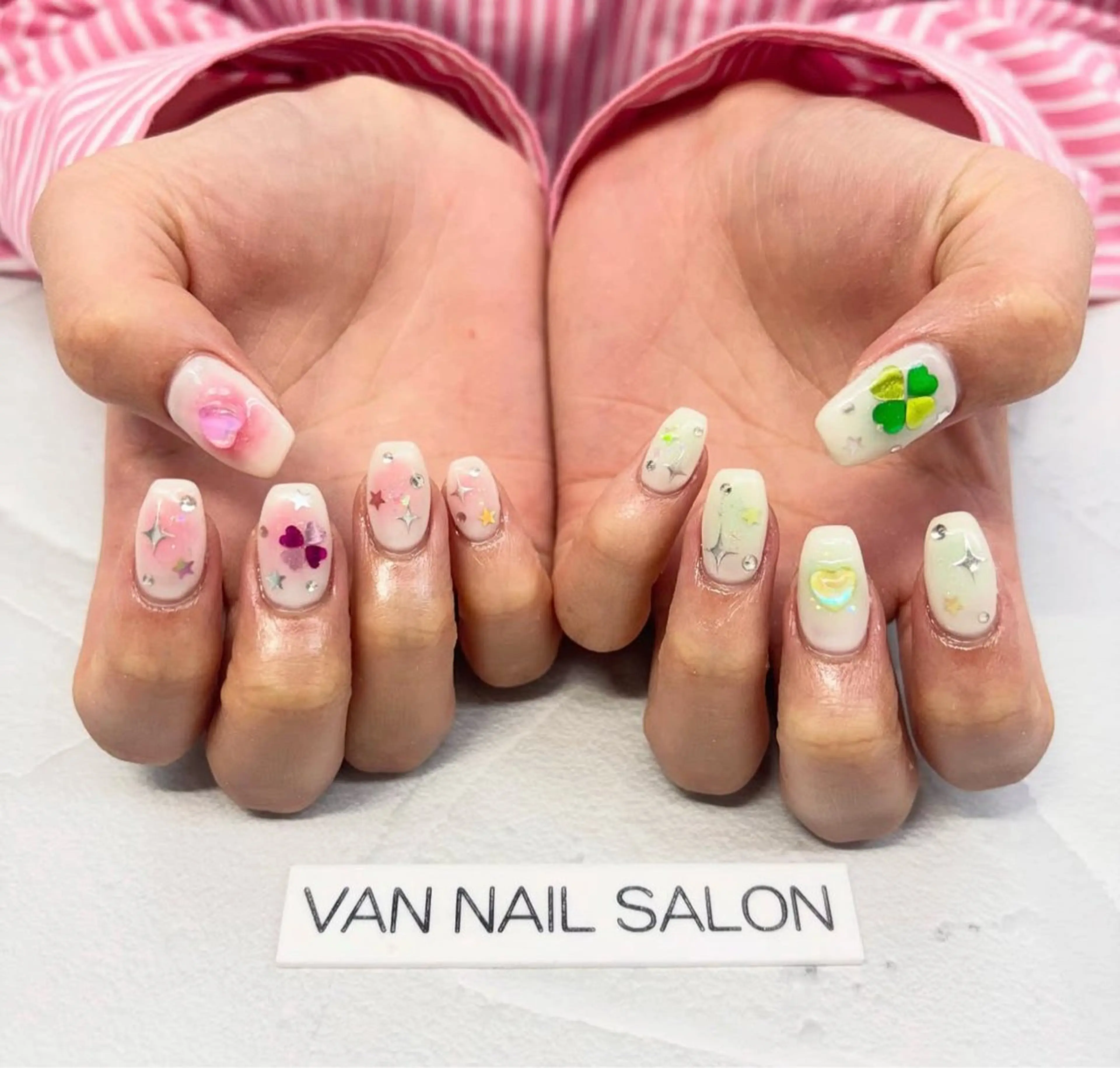 ネイル ハンドネイル Van Nail Salonのネイルデザイン