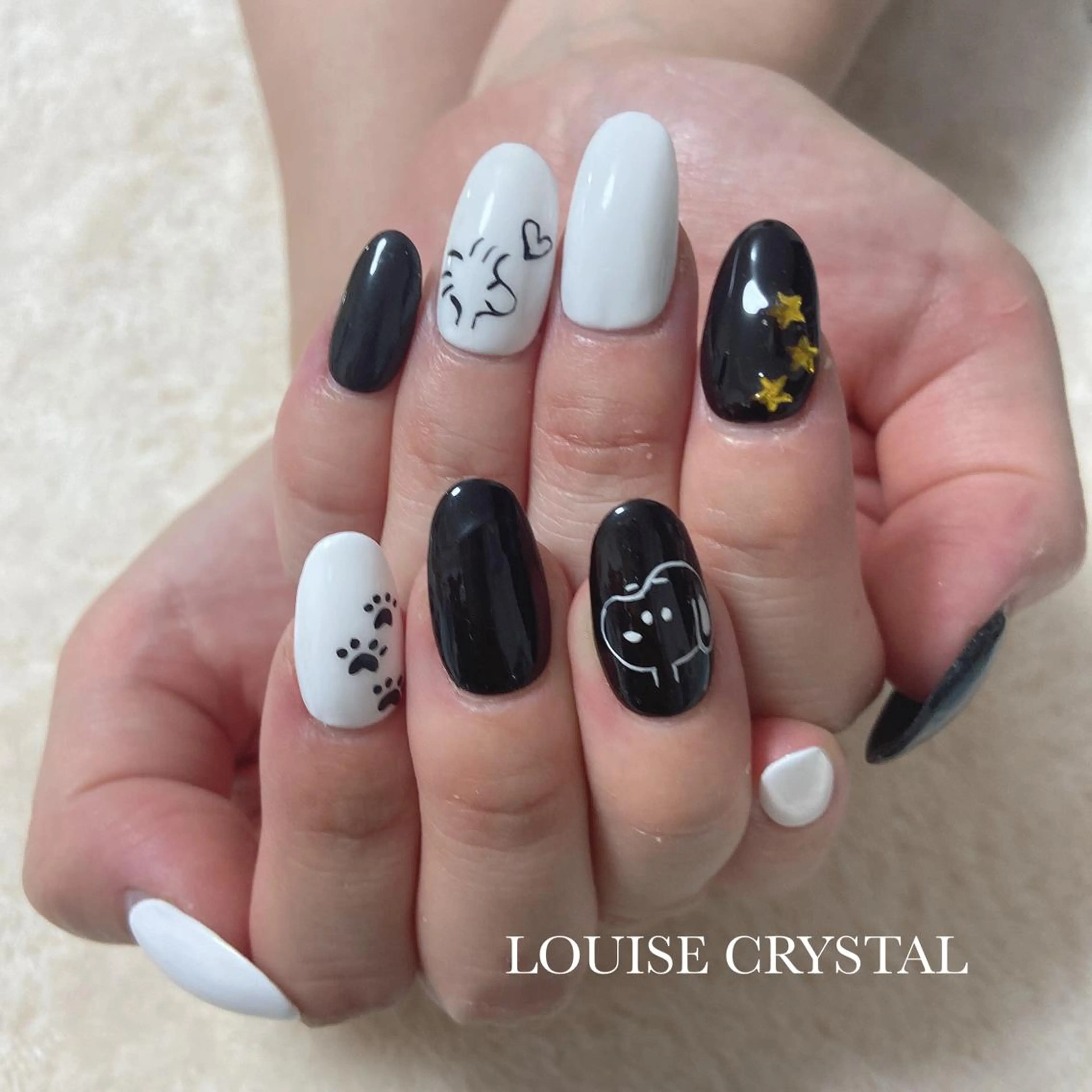 ネイル ネイルチップ ハンドネイル LOUISE CRYSTALのネイルデザイン