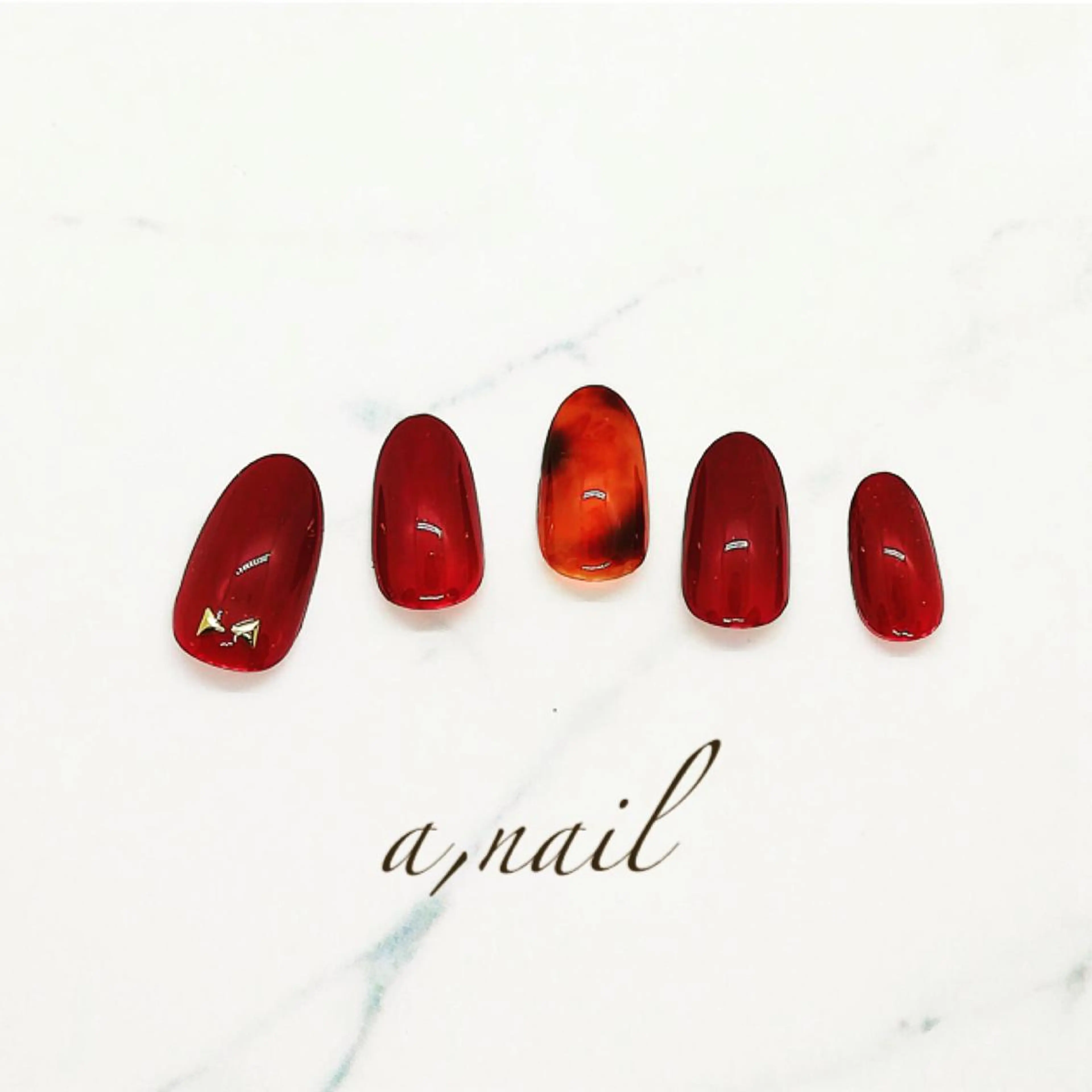 ネイル べっ甲ネイル フットネイル ラメ(グリッター) ニュアンスネイル オフィスネイル ハンドネイル ネイルサロン エーネイルのネイルデザイン