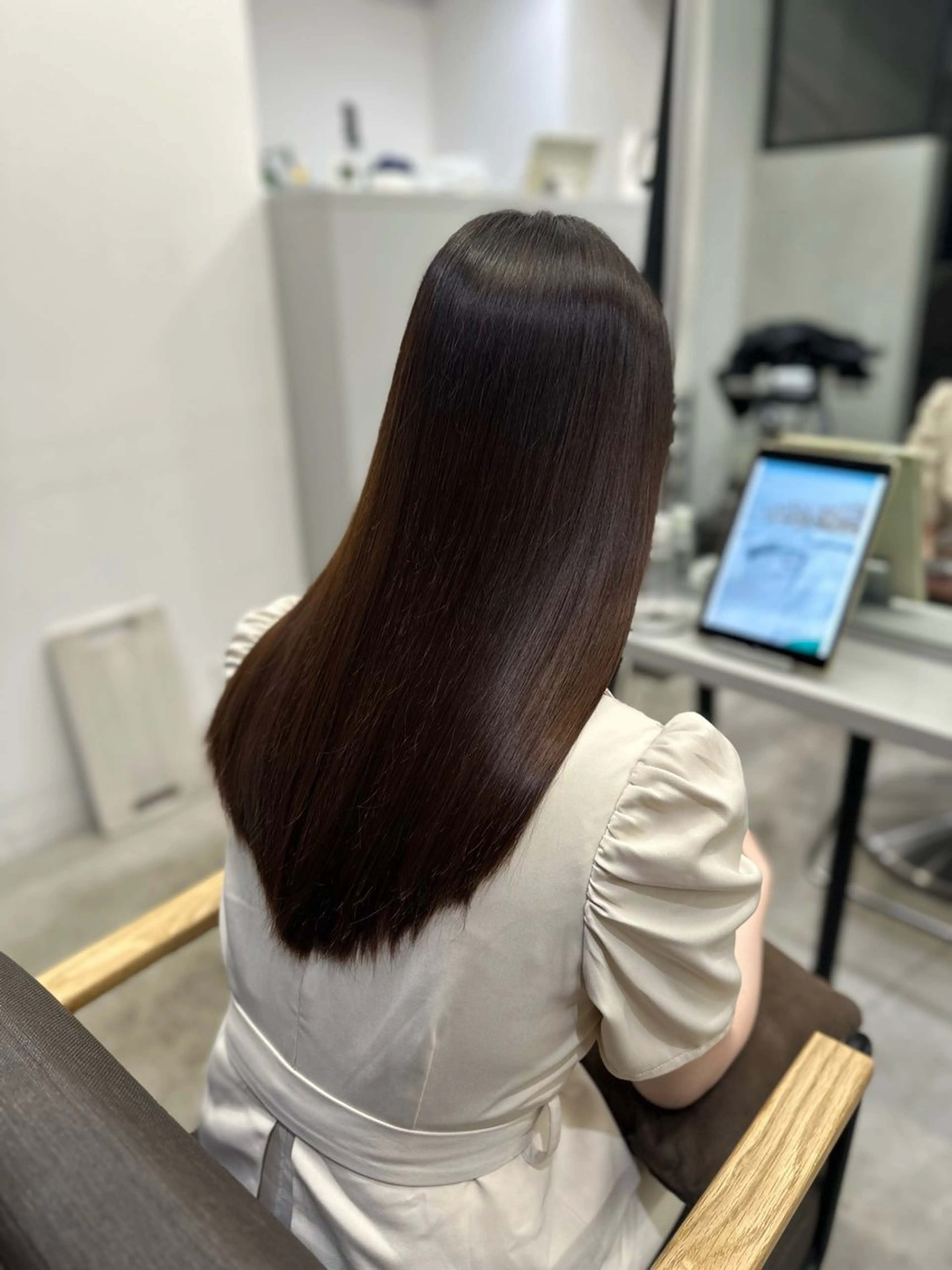 ロング パーマ 縮毛矯正 ハイトーンカラー が絶対可愛い✨泰聖✨のヘアスタイル