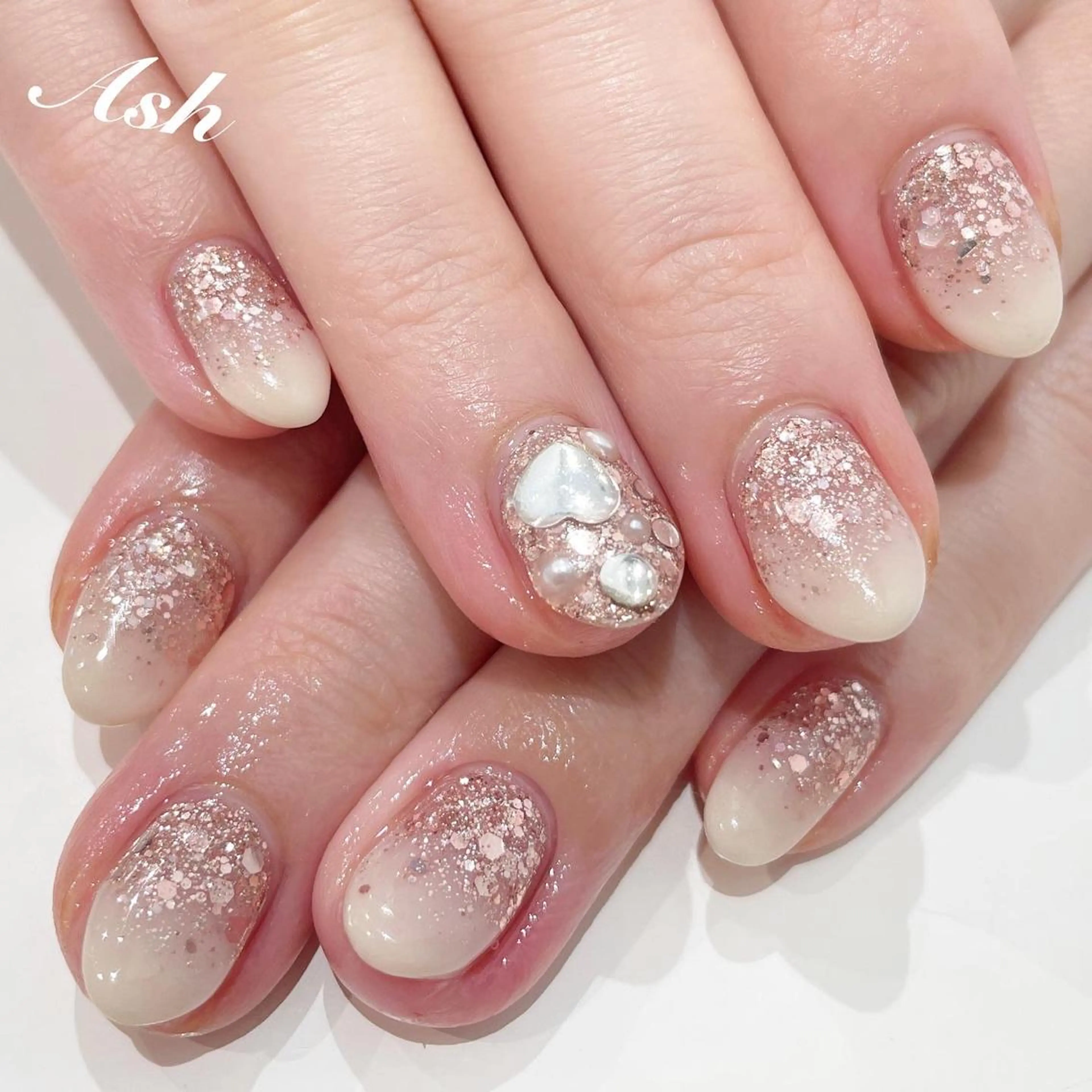 ネイル 🩵NORIKO 上品ネイルが得意🩵のネイルデザイン