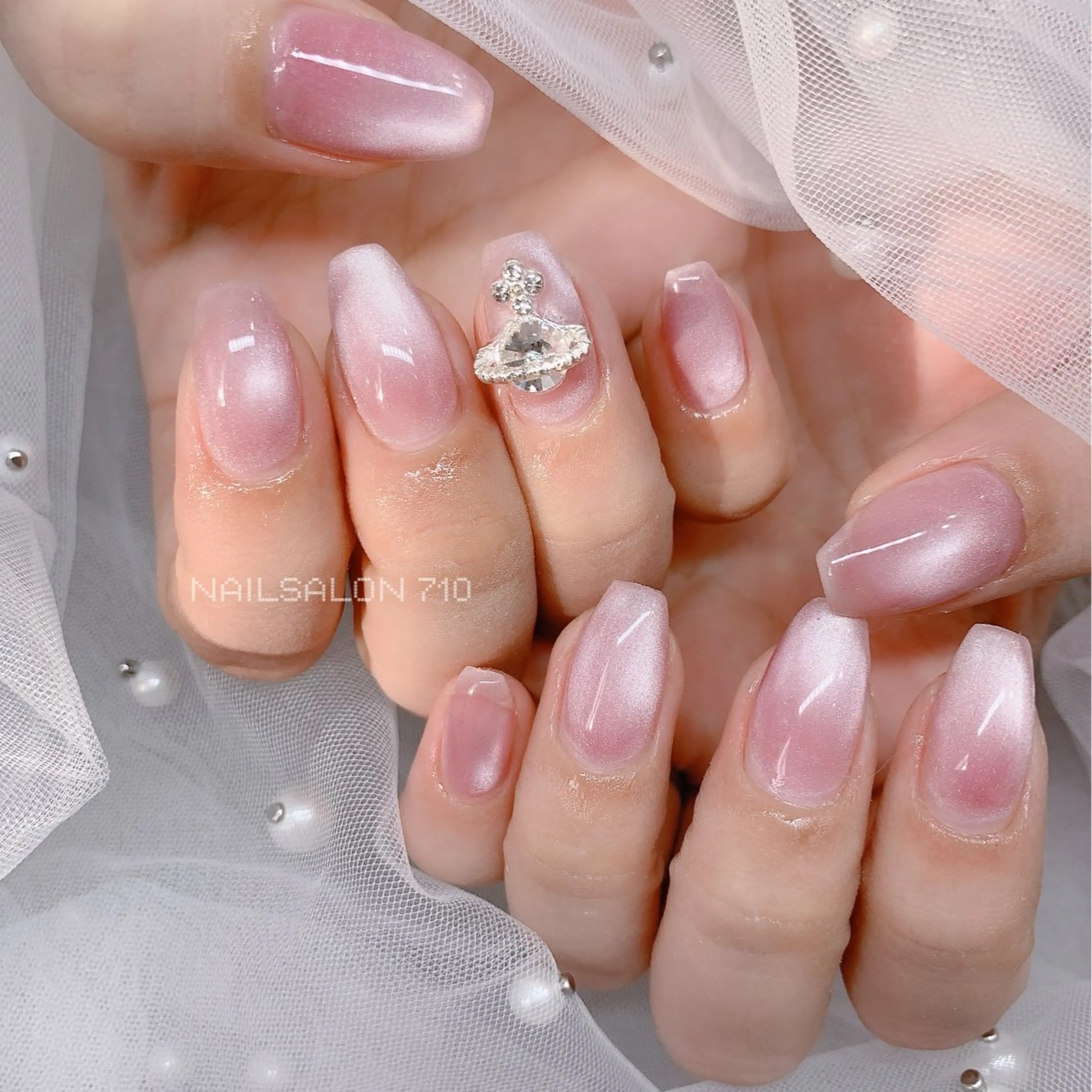 ネイル 氷ネイル・うるうるネイル マグネットネイル ナナイチゼロ I.Naoのネイルデザイン