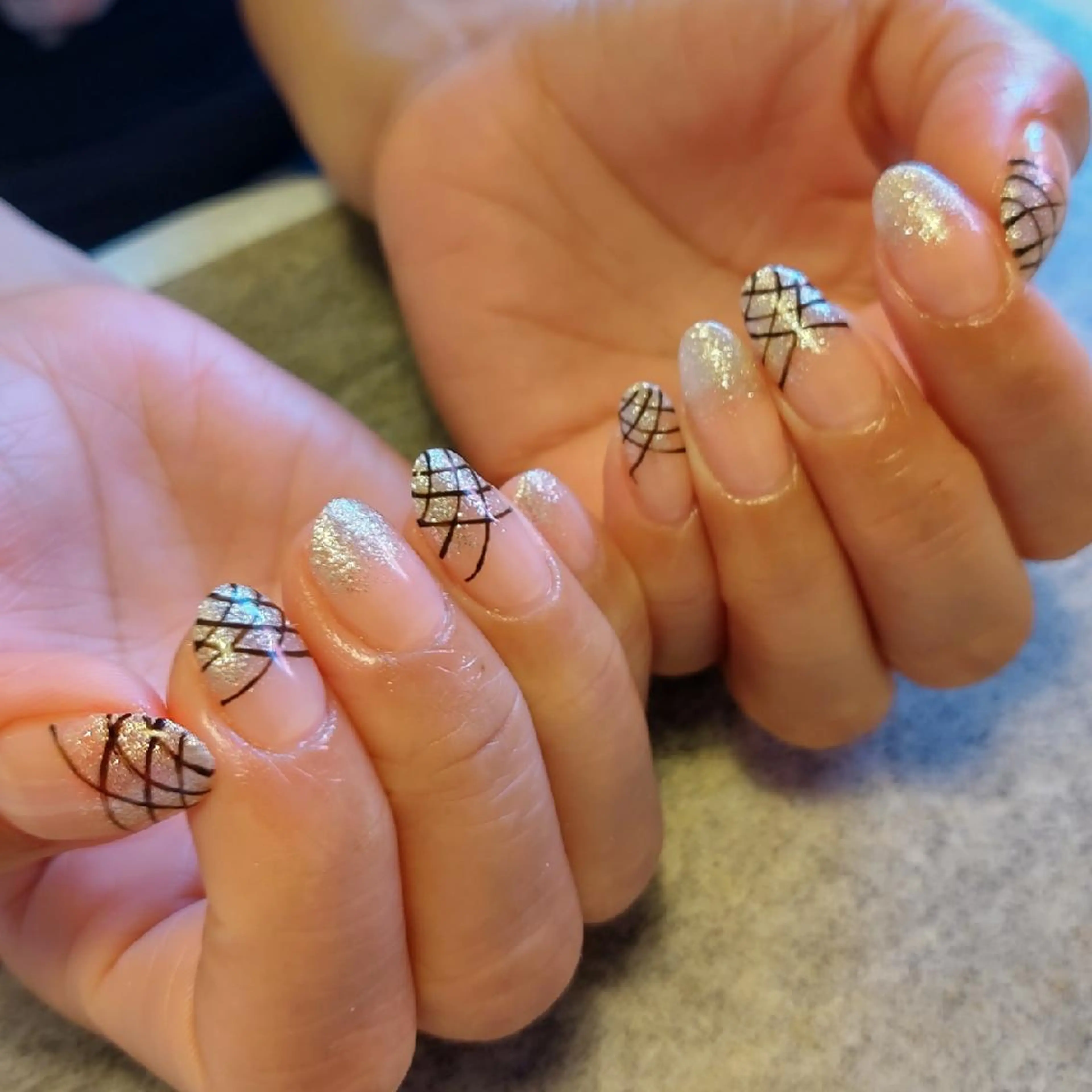 ネイル 持ち込み ジェヌインネイル 河内のネイルデザイン