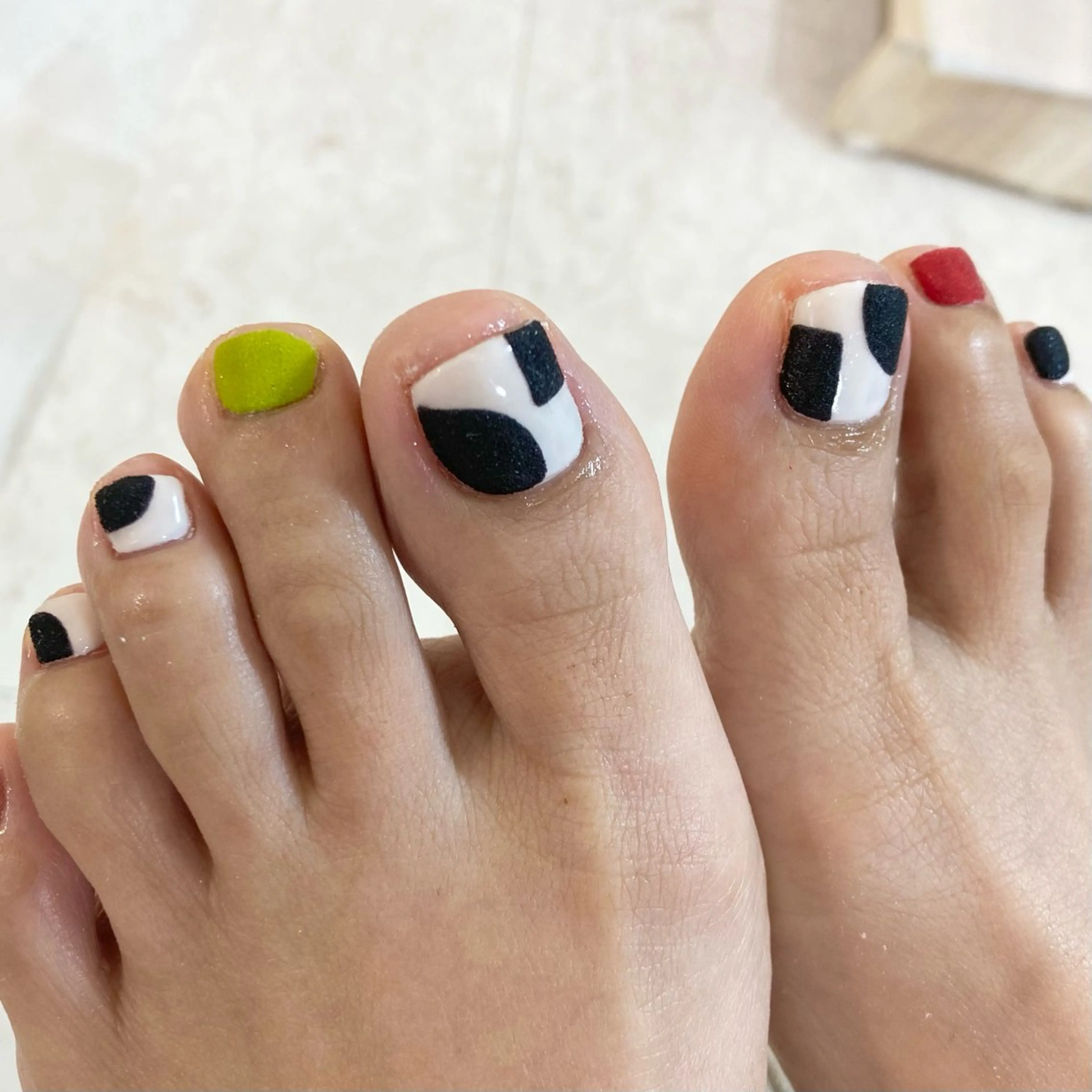 ネイル フットネイル Legit nail salonのネイルデザイン